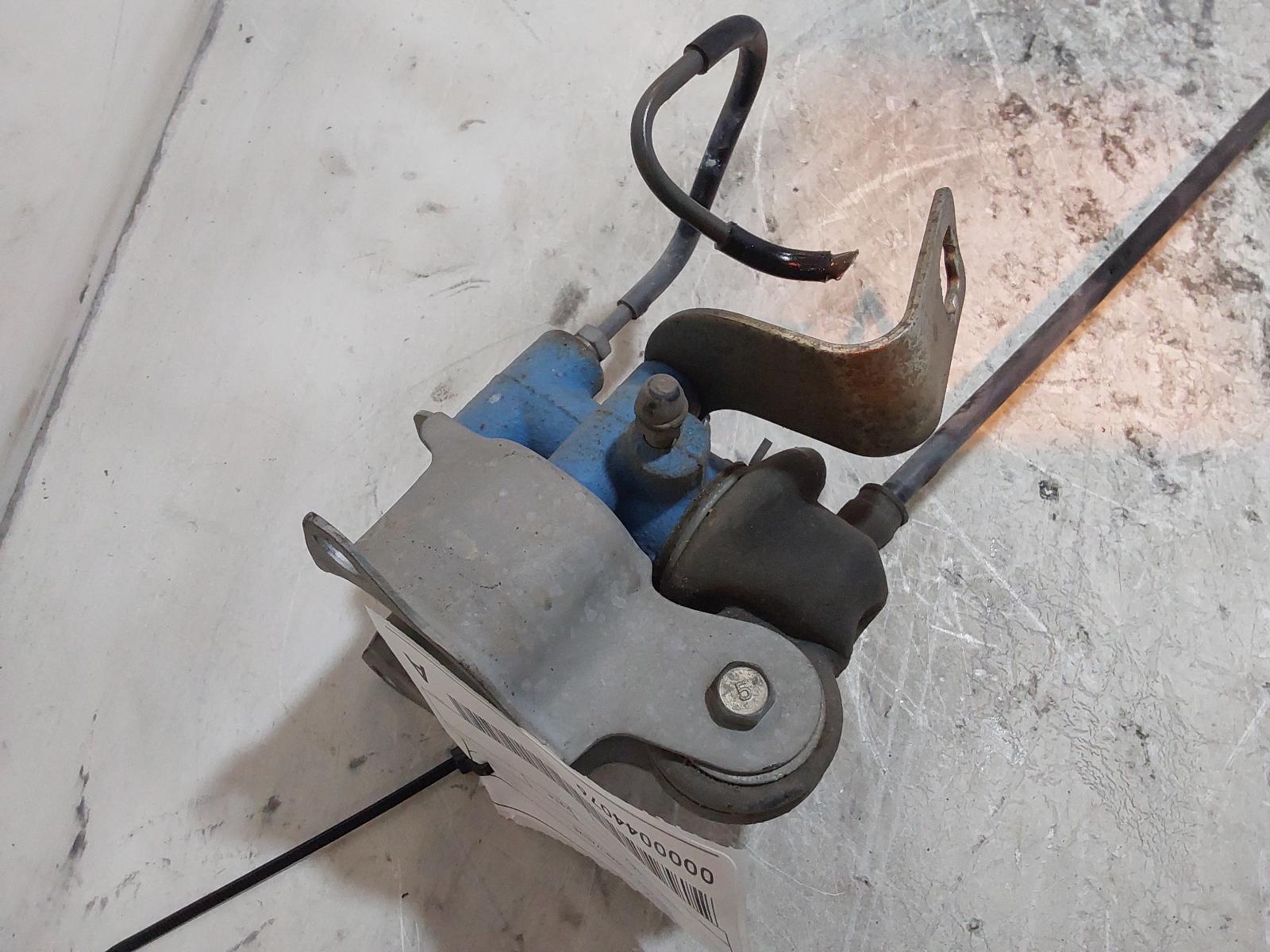 View Auto part Brake Comp Valve Toyota Hilux 2014