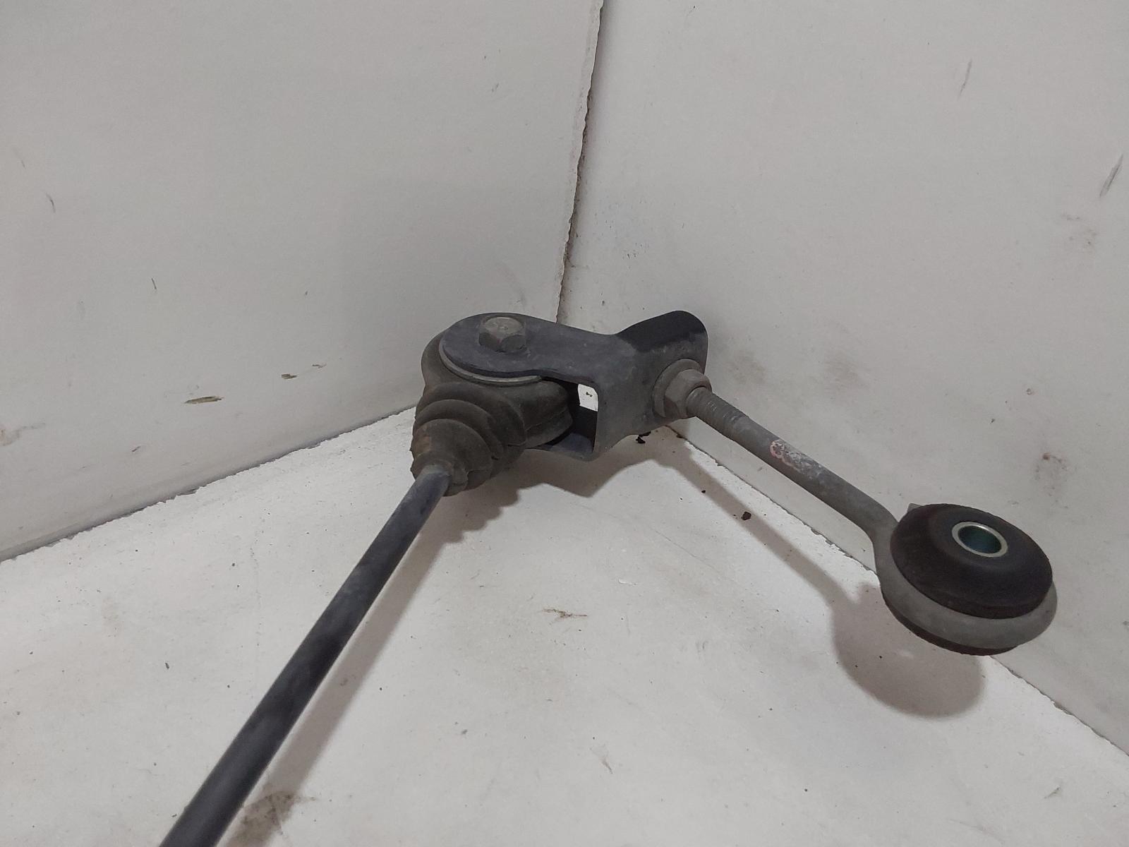 View Auto part Brake Comp Valve Toyota Hilux 2014