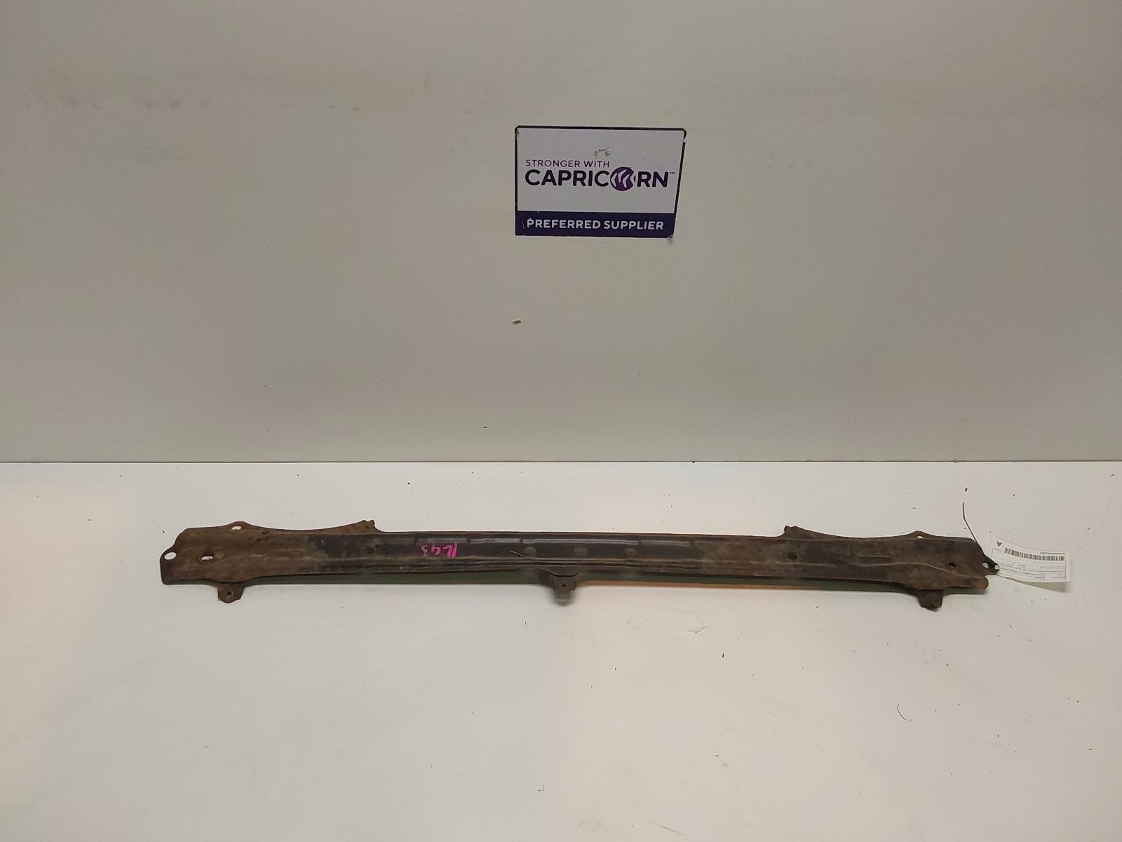 View Auto part F/Bar Reinforc/Brack Toyota Hiace 2005