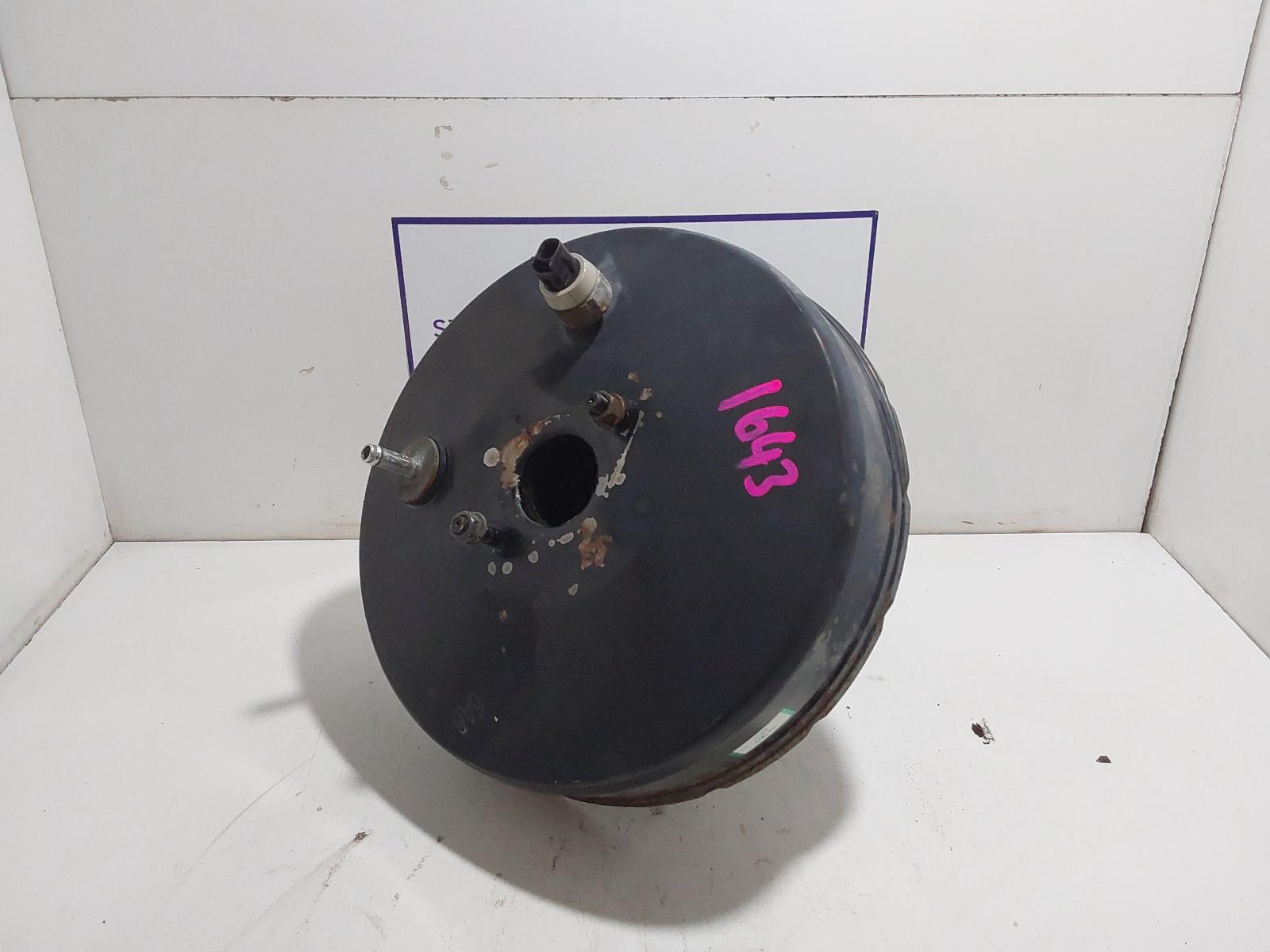 View Auto part Brake Booster Toyota Hiace 2005