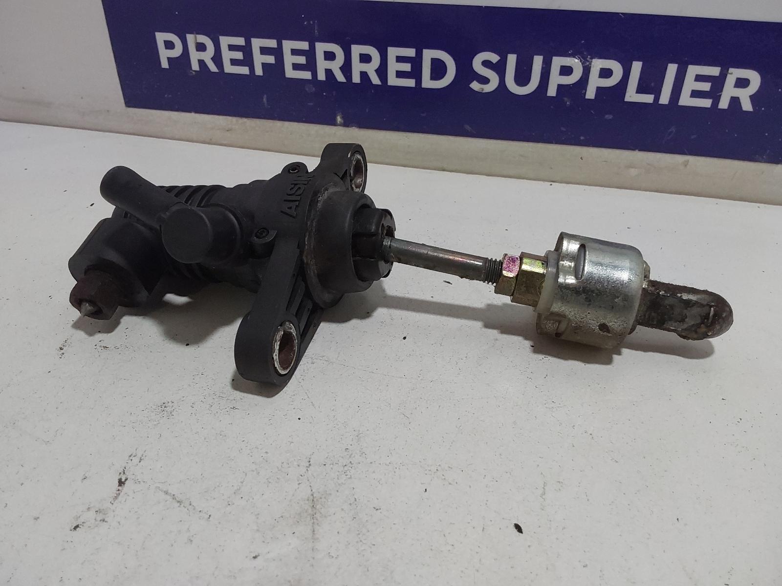 View Auto part Clutch Master Cylind Toyota Hiace 2005