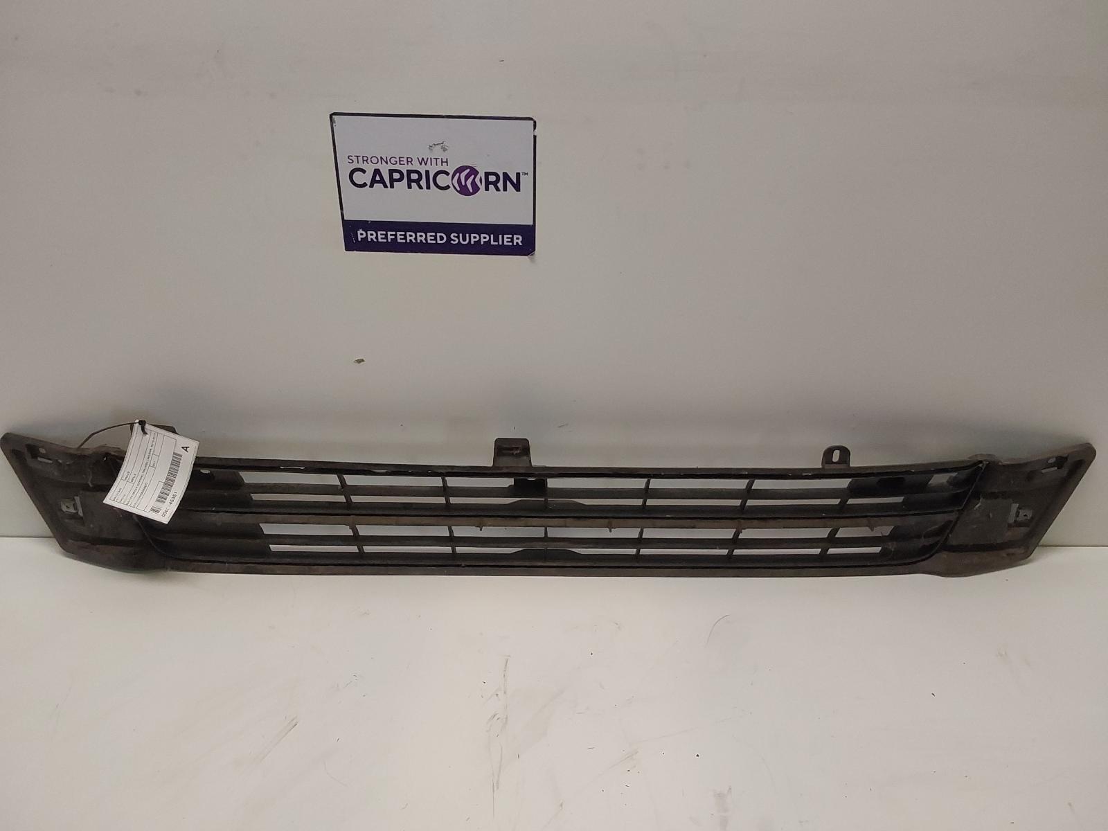 View Auto part Grille Toyota Hiace 2011