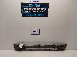 View Auto part Grille Toyota Hiace 2011