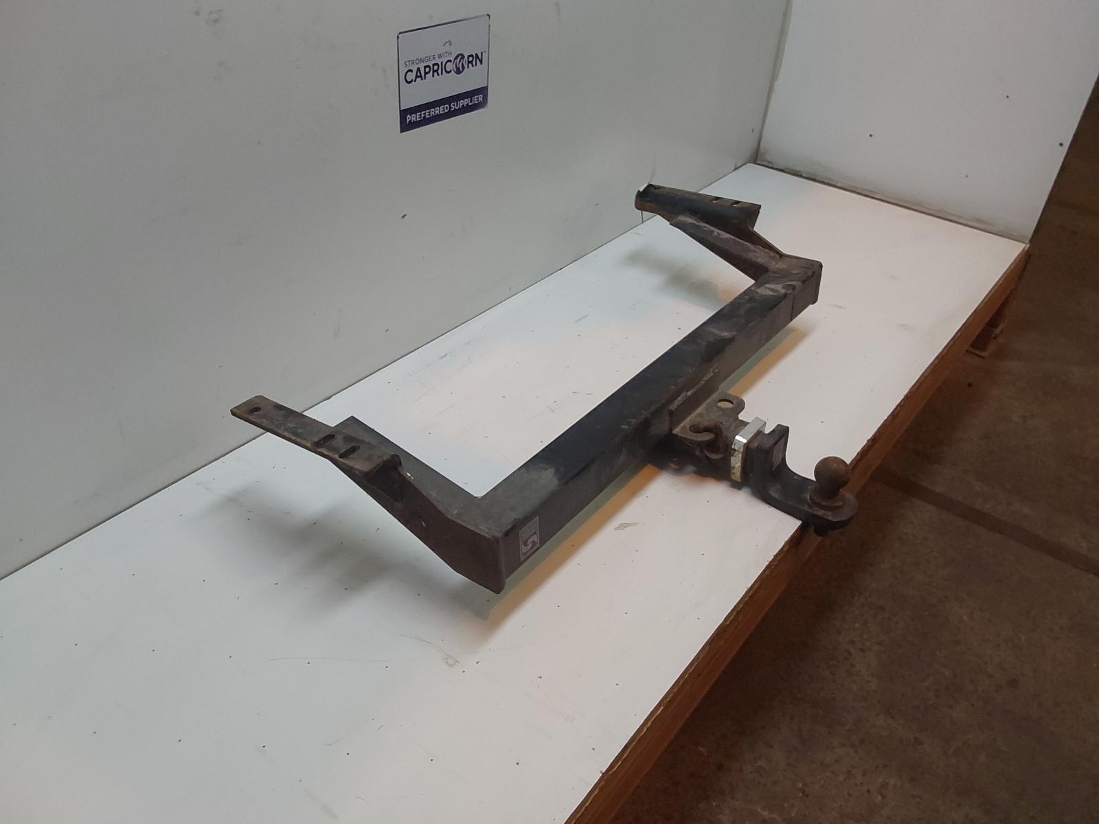 View Auto part Towbar Nissan Navara 2006