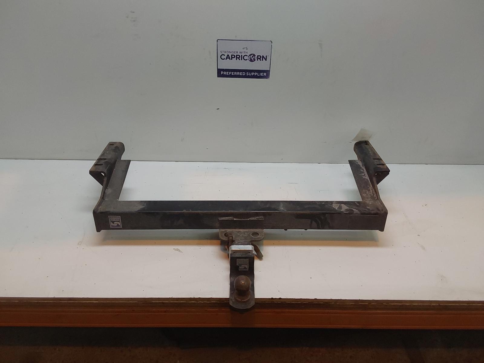 View Auto part Towbar Nissan Navara 2006