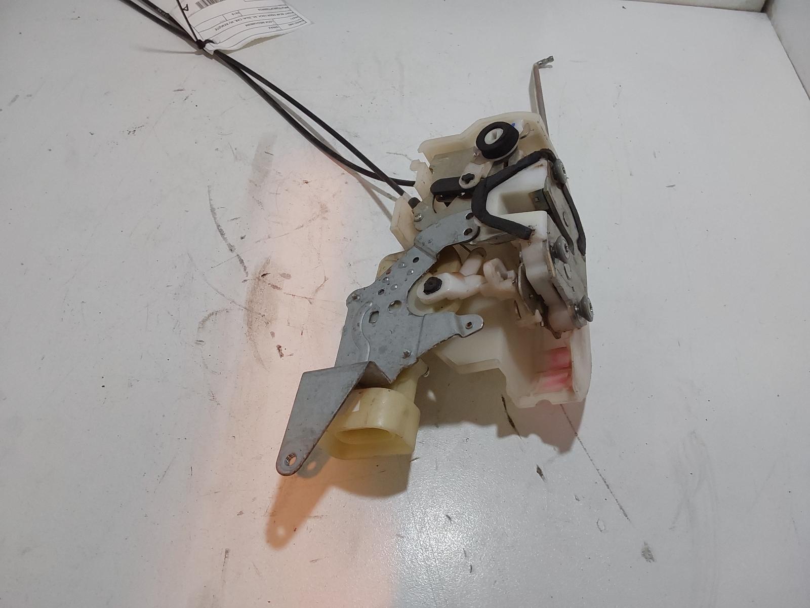 View Auto part Door/Boot/Gate Lock Isuzu Dmax 2015