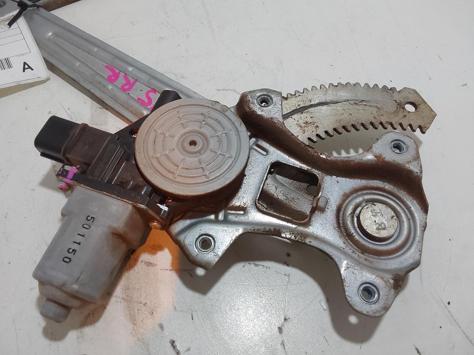 View Auto part Right Rear Wnd Reg/Motor Isuzu Dmax 2015