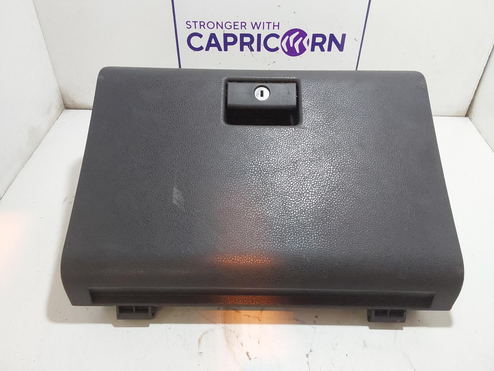 View Auto part Glove Box Isuzu Dmax 2015