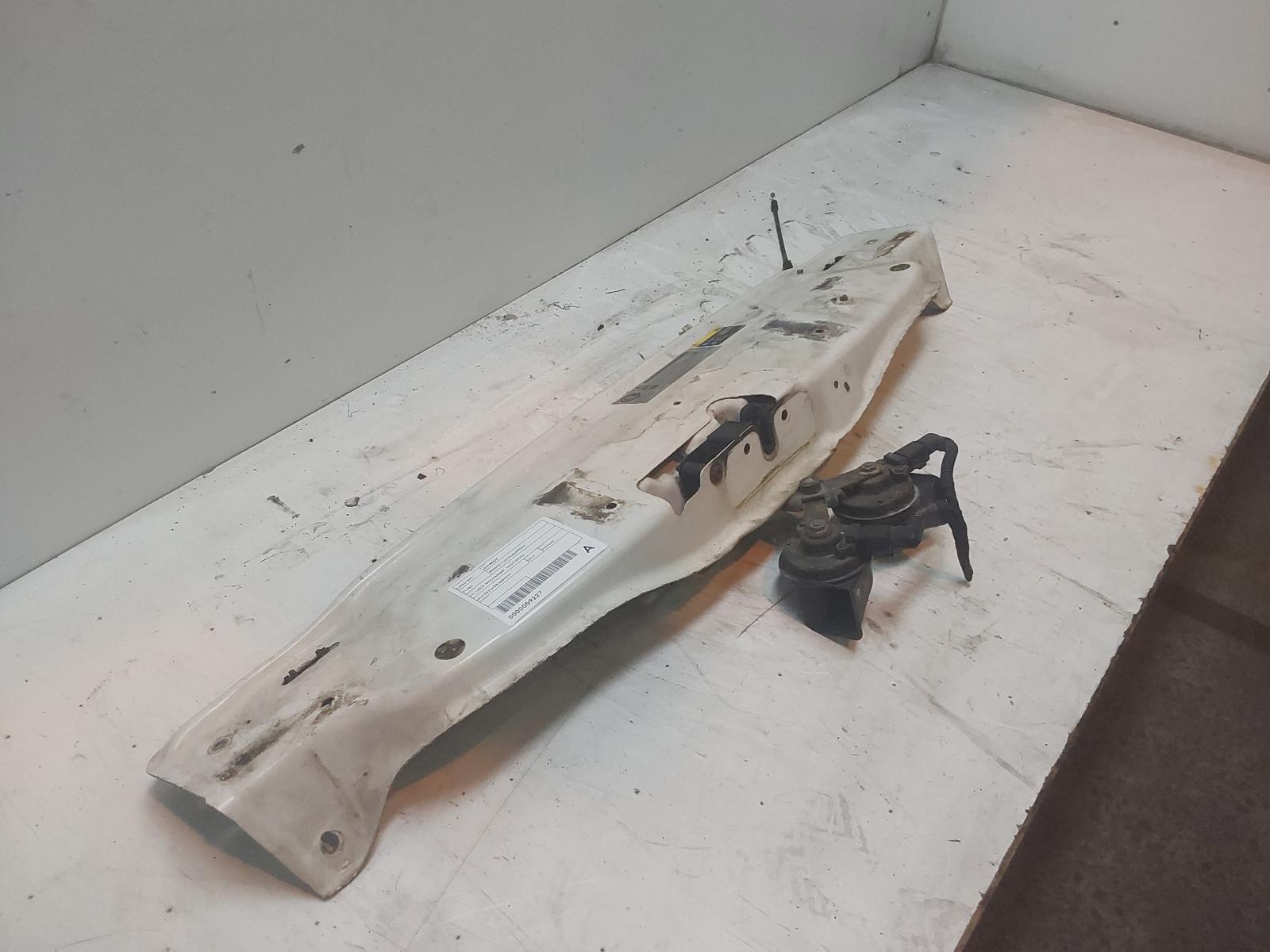 View Auto part Bonnet Lock/Support Volkswagen Amarok 2014