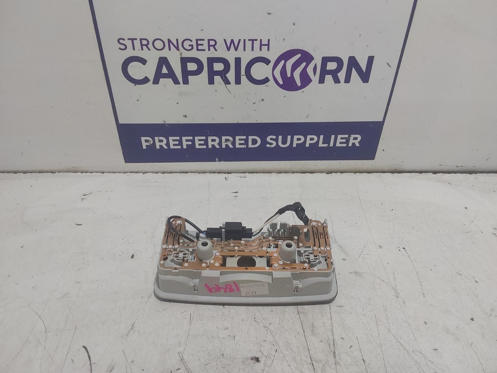 View Auto part Courtesy Light Volkswagen Amarok 2014