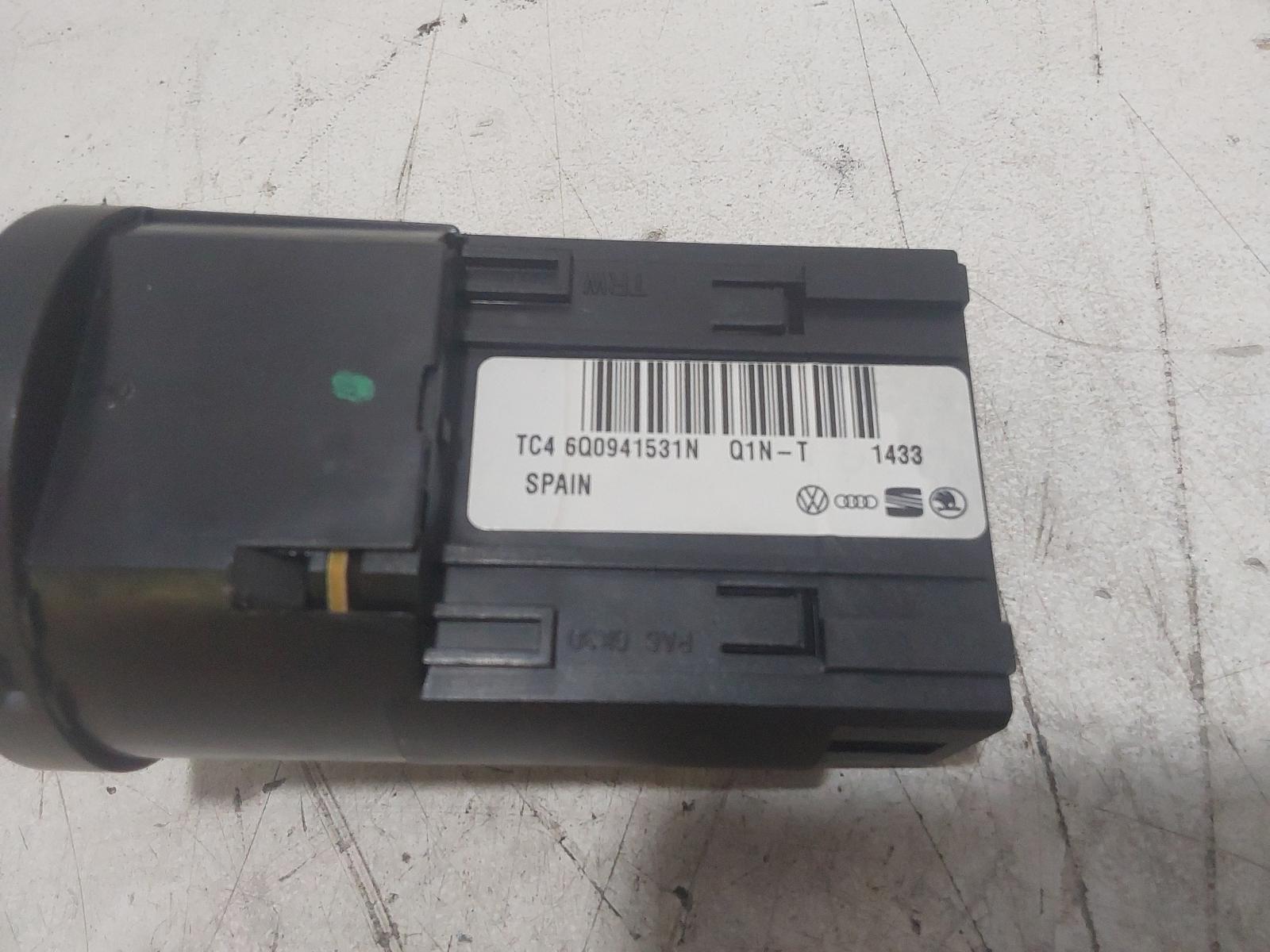 View Auto part Combination Switch Volkswagen Amarok 2014
