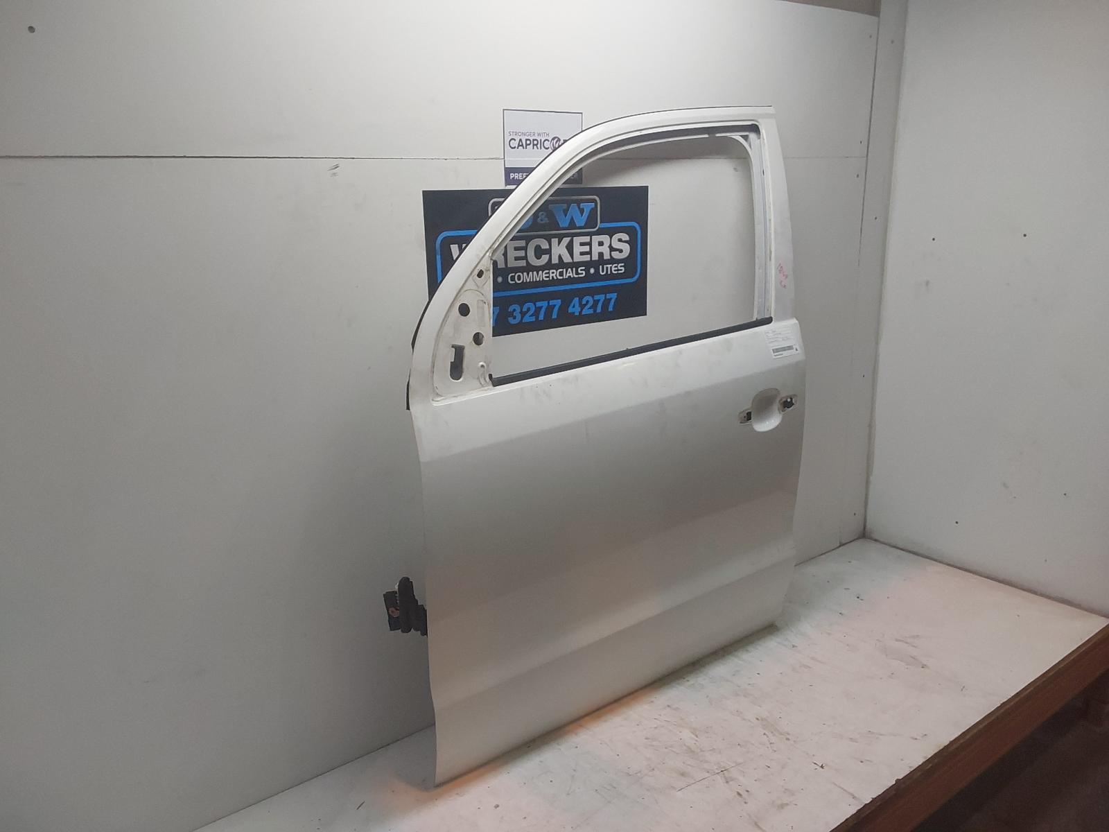 View Auto part Left Front Door Volkswagen Amarok 2014