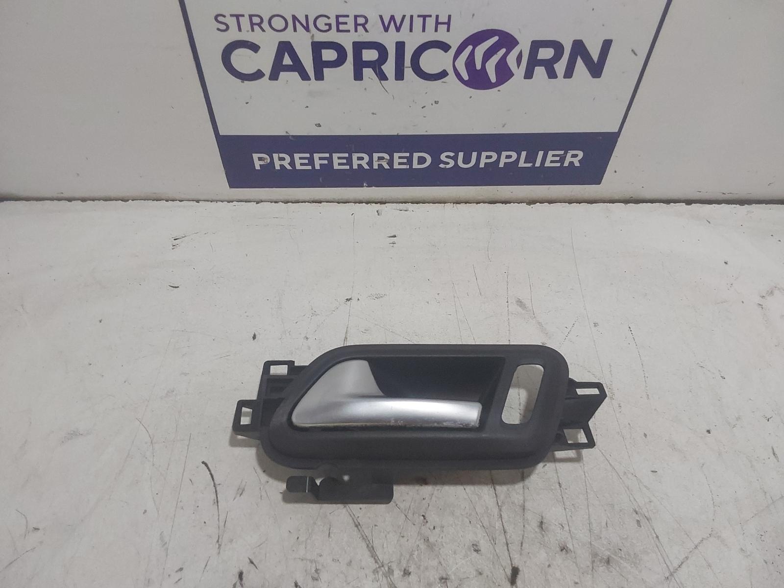 View Auto part Door Handle Volkswagen Amarok 2014