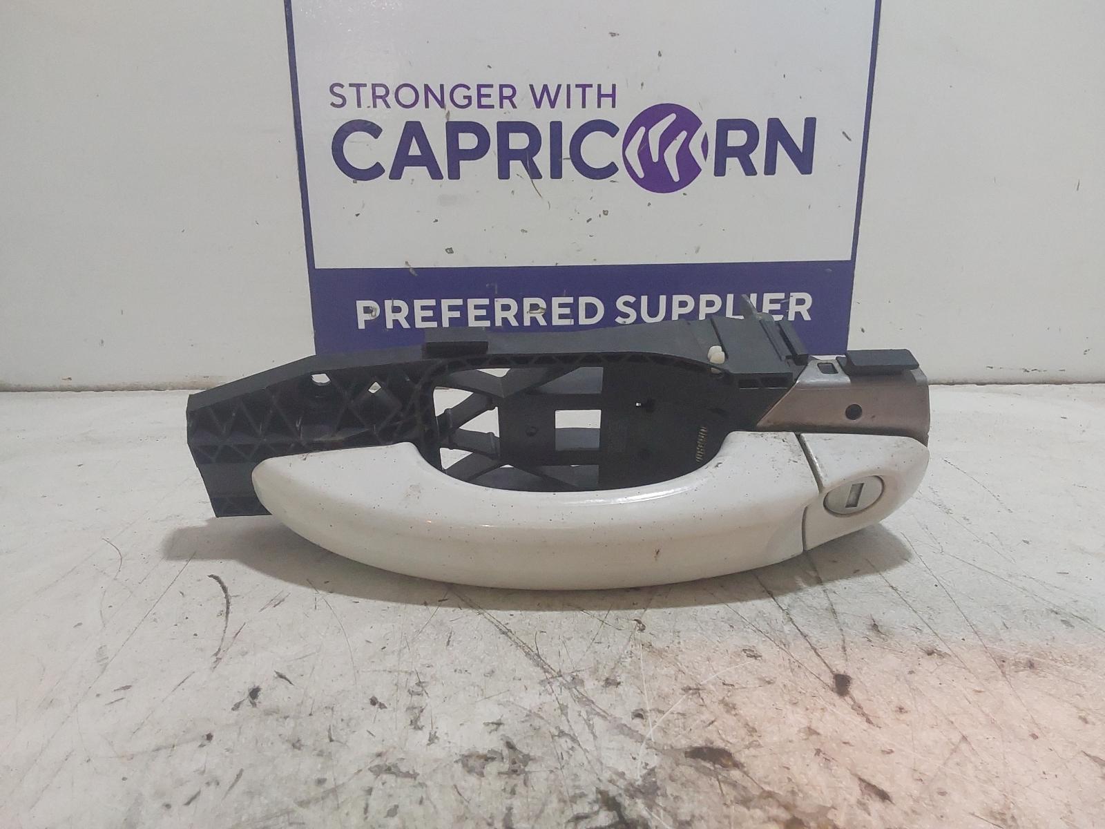 View Auto part Door Handle Volkswagen Amarok 2014