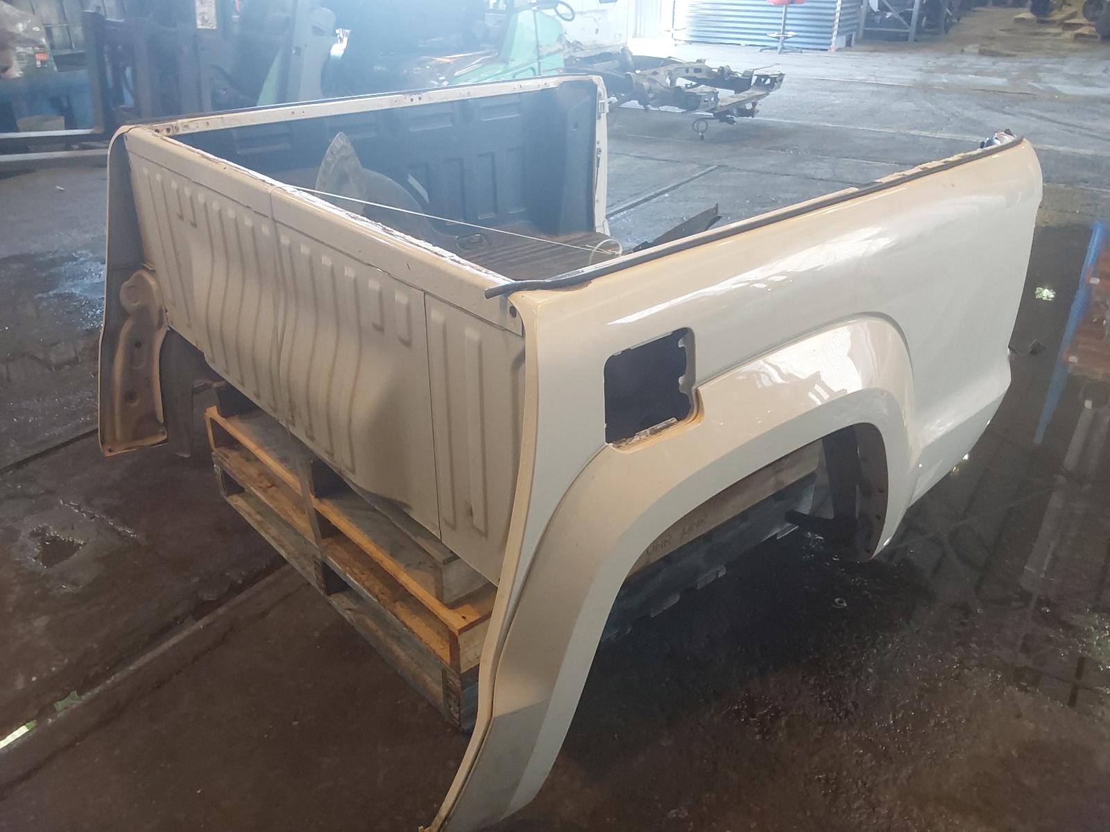View Auto part Ute Back Volkswagen Amarok 2014