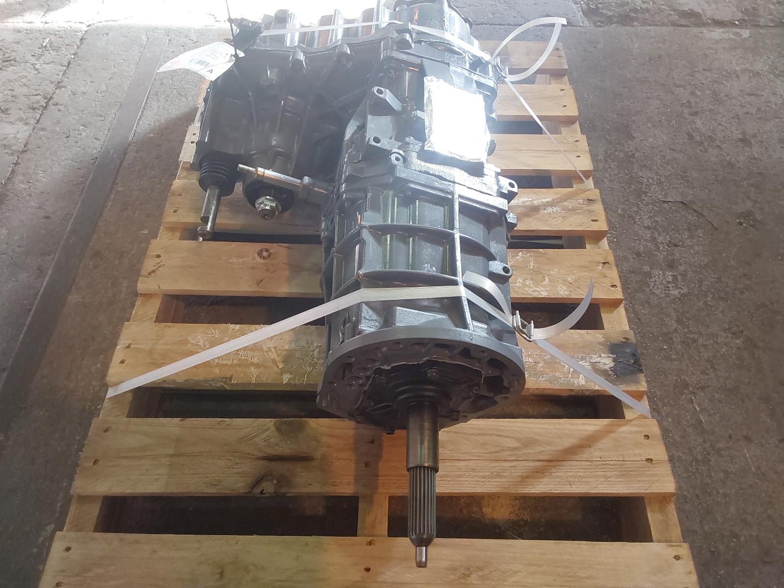 View Auto part Trans/Gearbox Toyota Landcruiser 2000