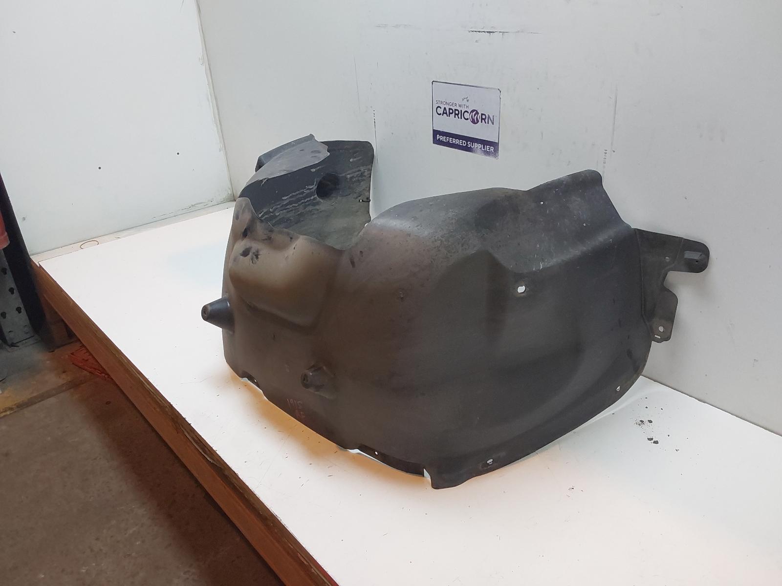 2017 Volkswagen Amarok Right Guard Liner View Auto part Right Guard Liner Volkswagen Amarok 2017
