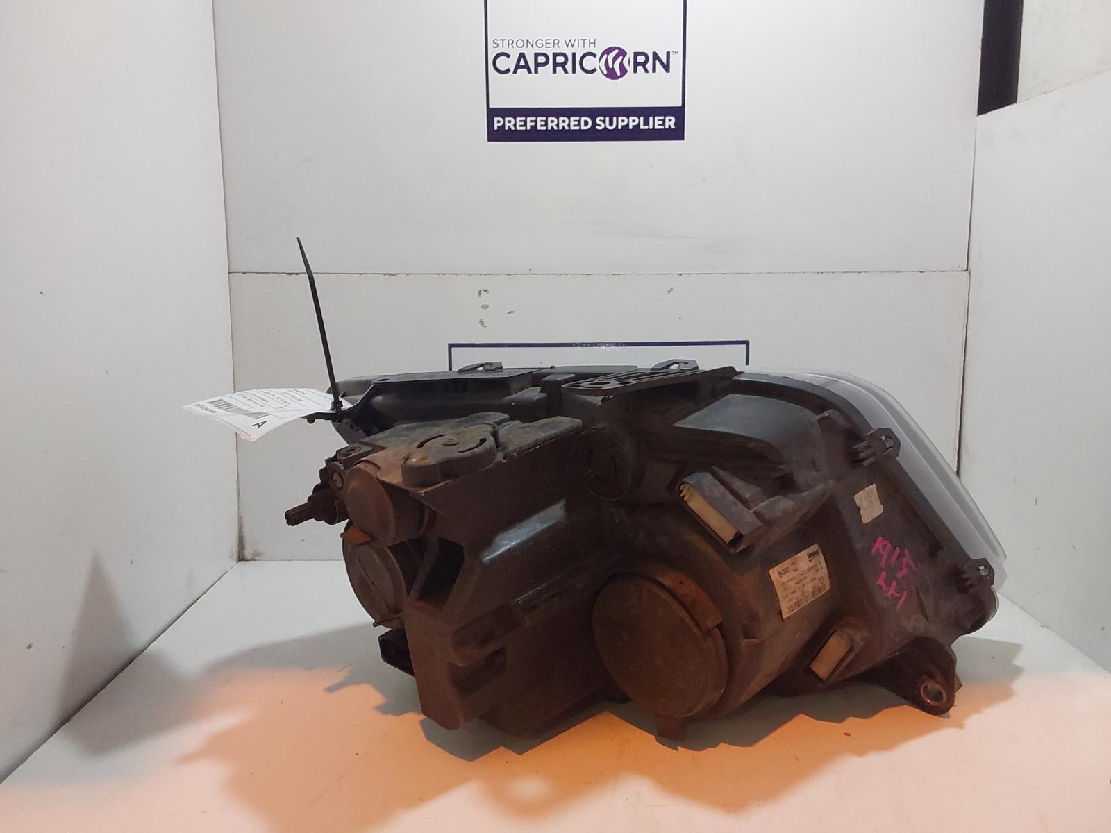 2017 Volkswagen Amarok Left Headlamp View Auto part Left Headlamp Volkswagen Amarok 2017