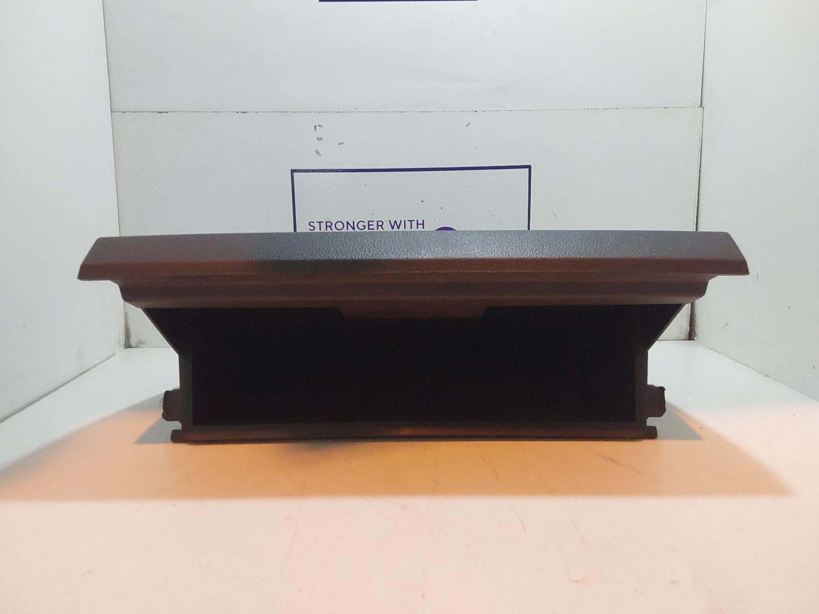 2017 Volkswagen Amarok Glove Box View Auto part Glove Box Volkswagen Amarok 2017