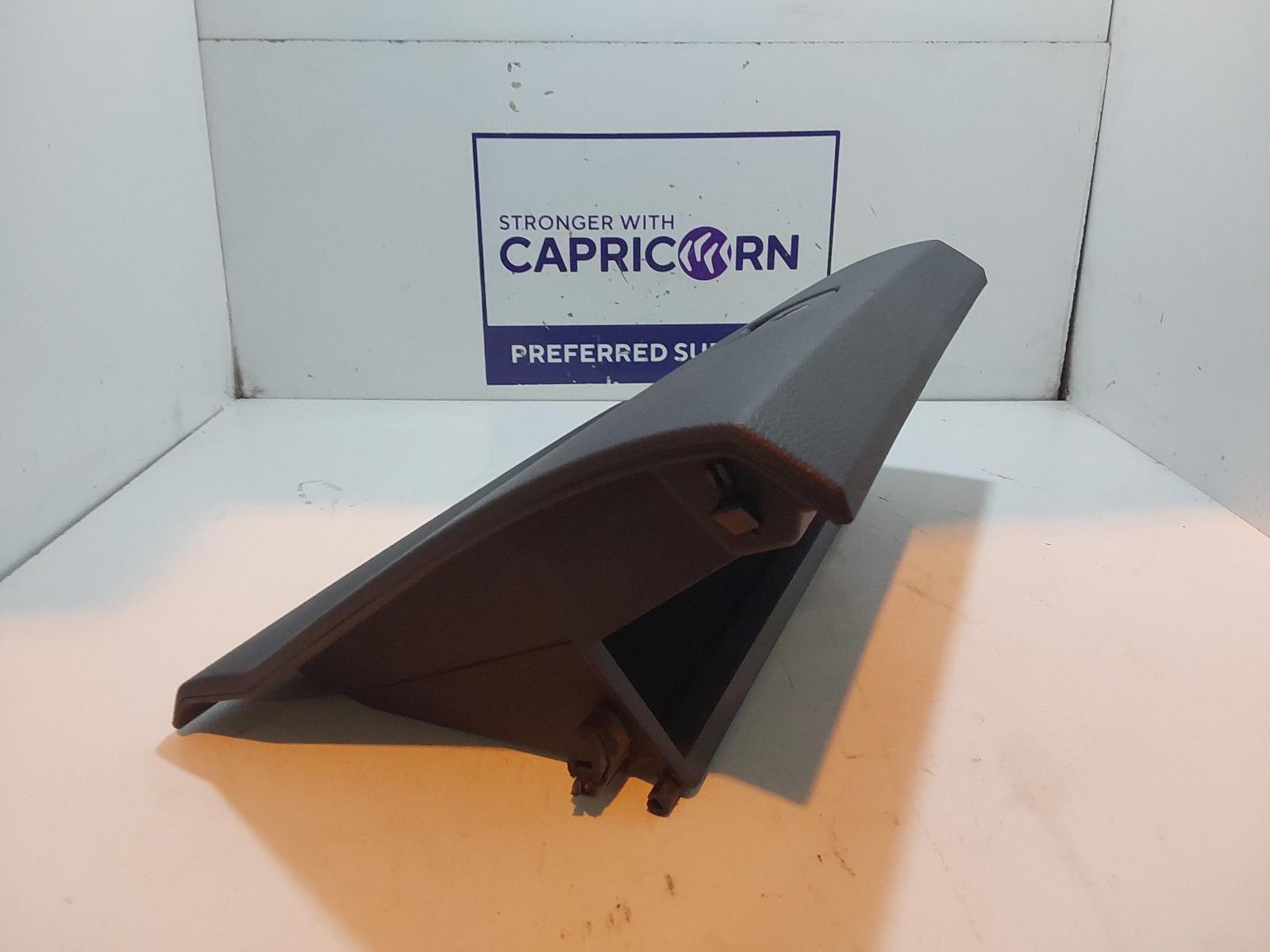 2017 Volkswagen Amarok Glove Box View Auto part Glove Box Volkswagen Amarok 2017