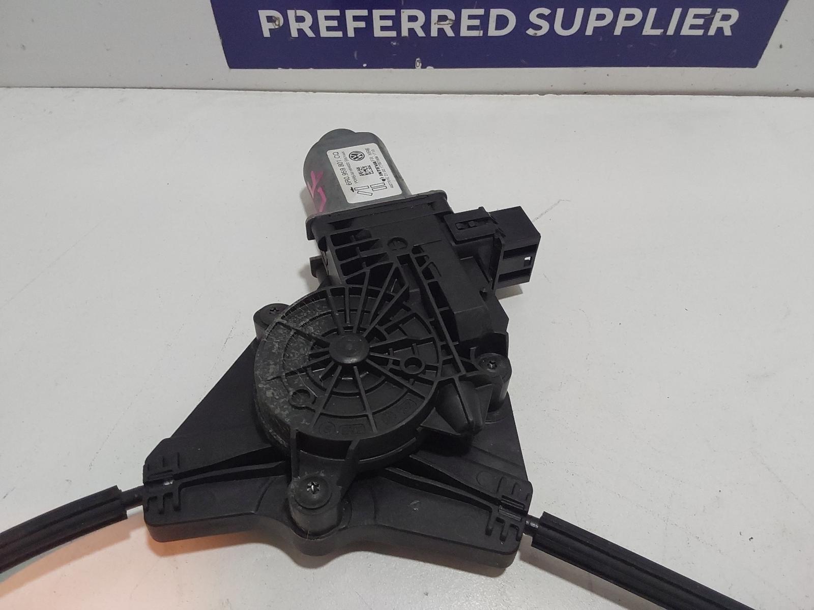 View Auto part Left Front Window Reg/Motor Volkswagen Amarok 2017