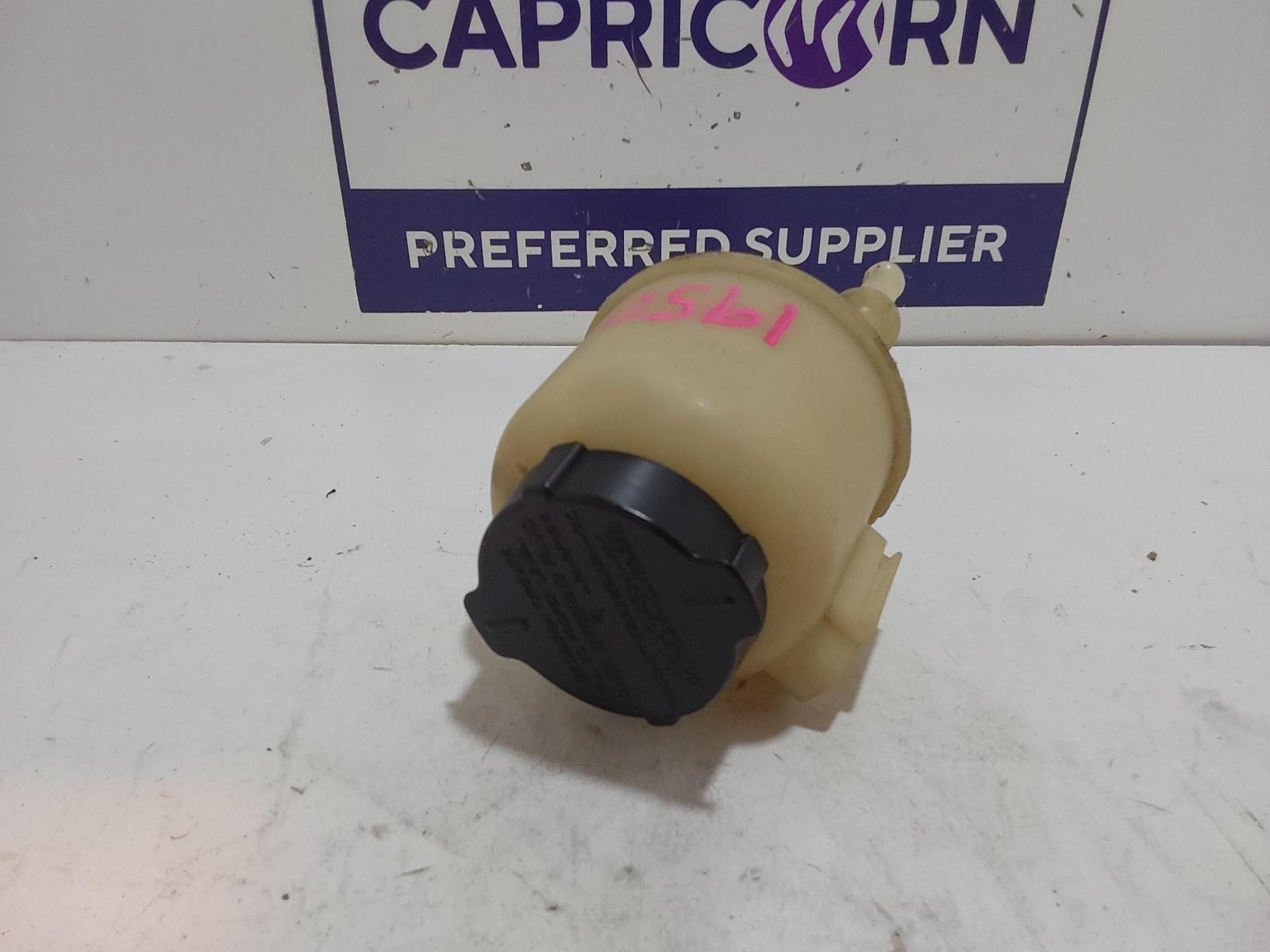 2003 Nissan Skyline P/S Reservoir View Auto part P/S Reservoir Nissan Skyline 2003