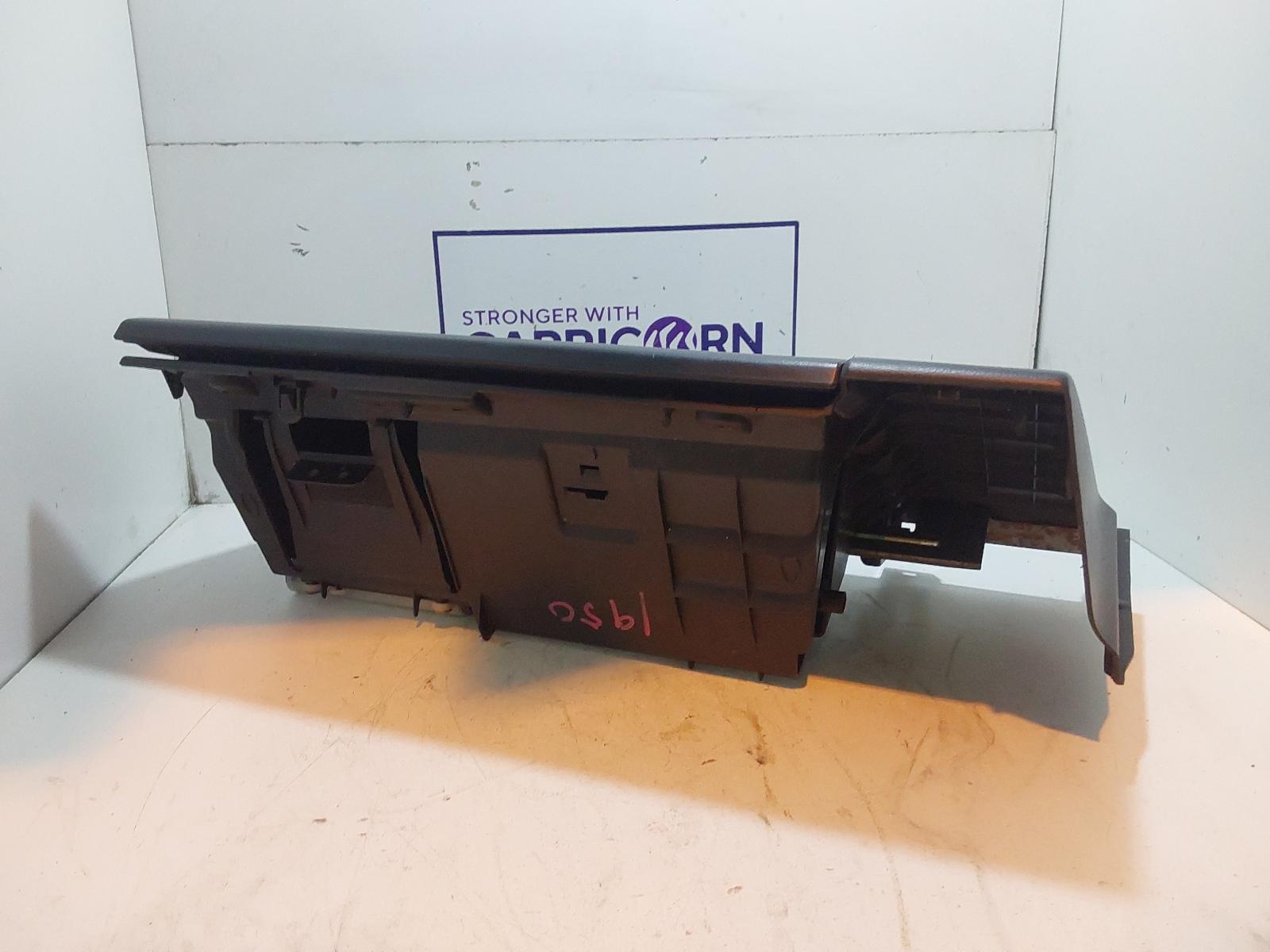 View Auto part Glove Box Nissan Skyline 2003