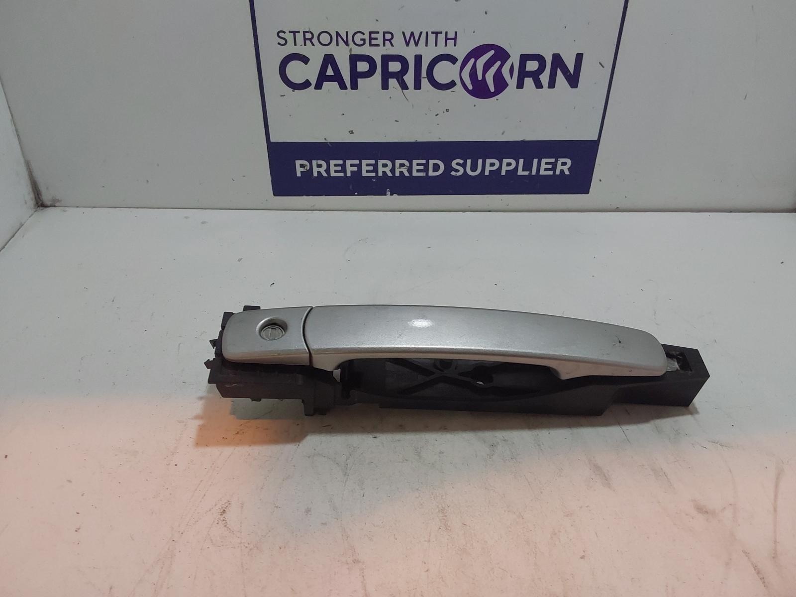 View Auto part Door Handle Nissan Skyline 2003