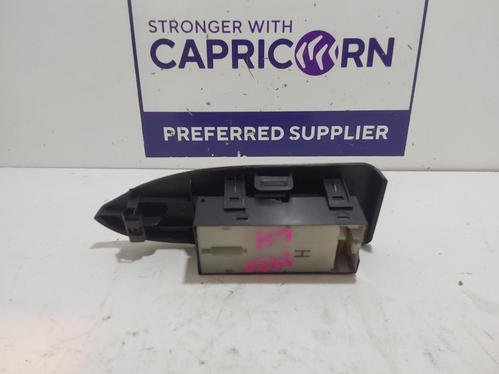 View Auto part Pwr Dr Wind Switch Nissan Skyline 2003