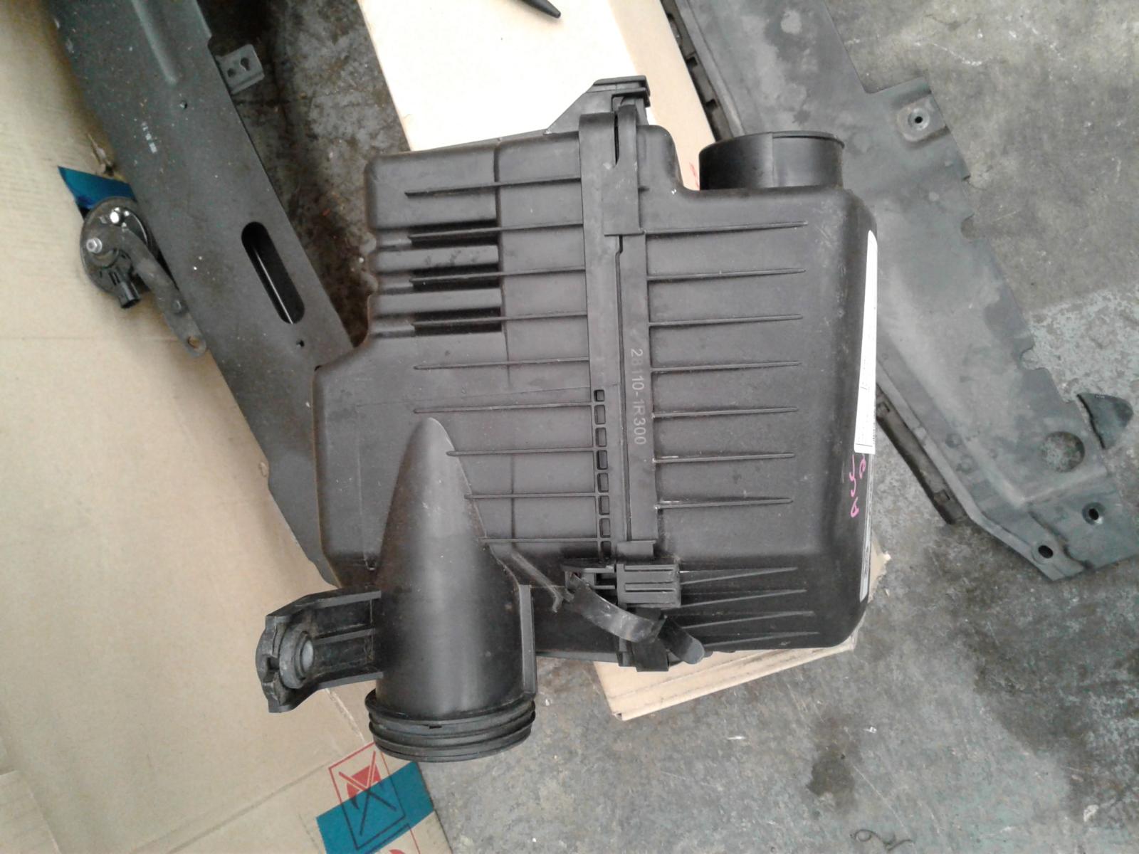 View Auto part Air Cleaner/Box Hyundai Accent 2014