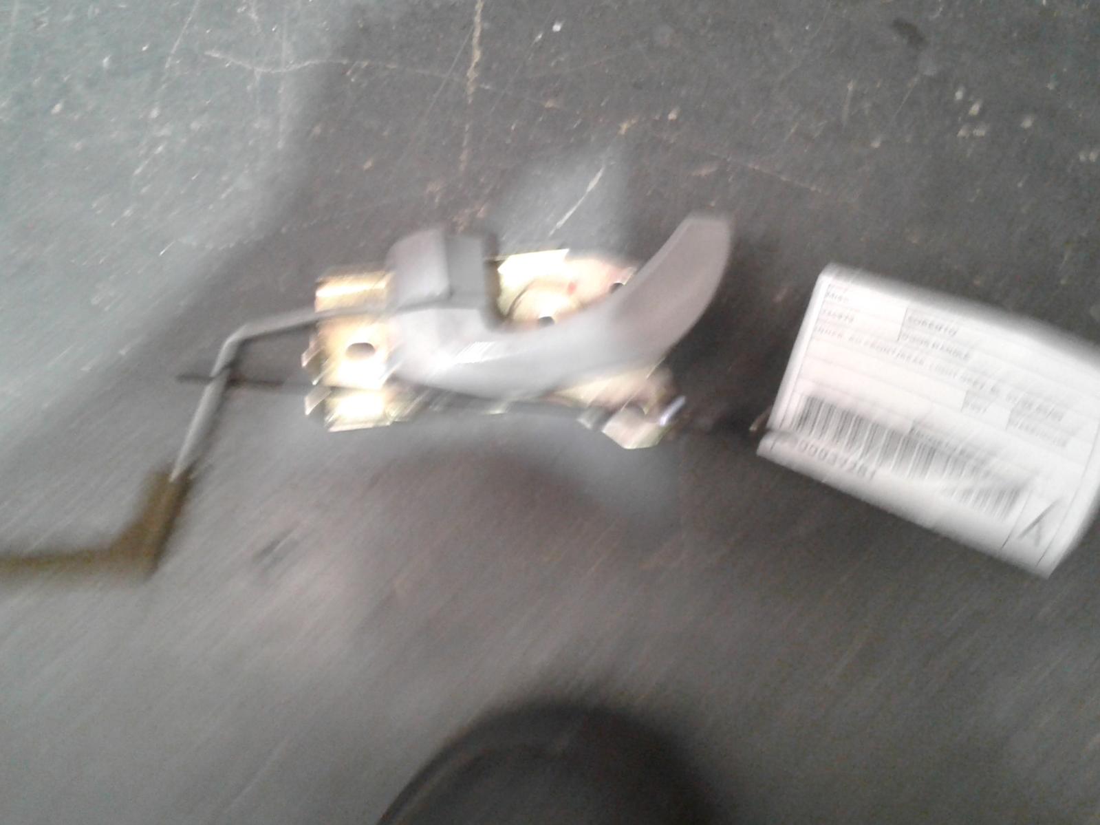 View Auto part Door Handle Kia Sorento 2007
