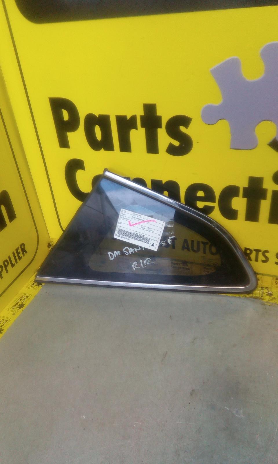 View Auto part Right Rear Side Glass Hyundai Santa Fe 2014