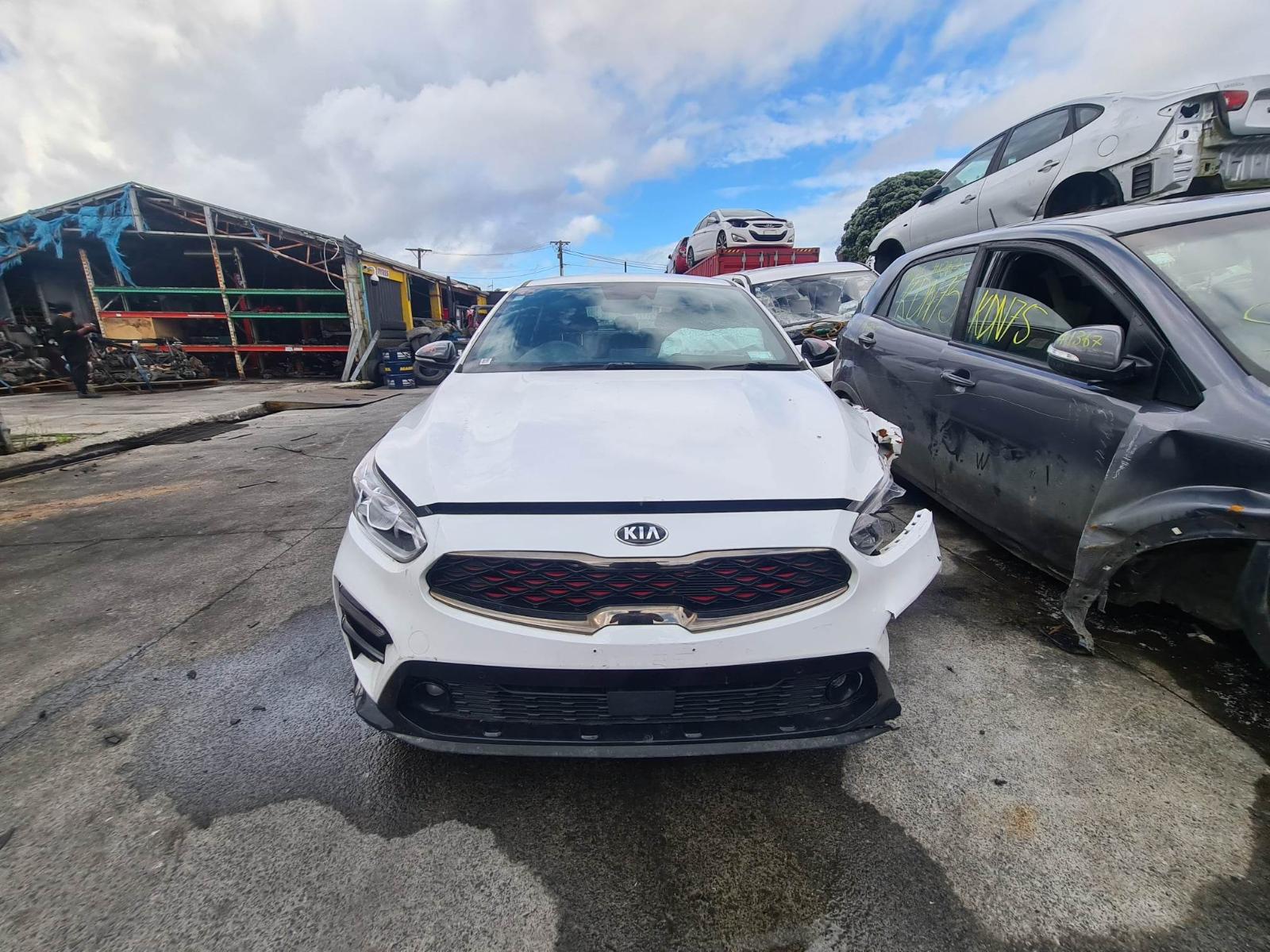 View Auto part Front Bumper Kia Cerato 2020