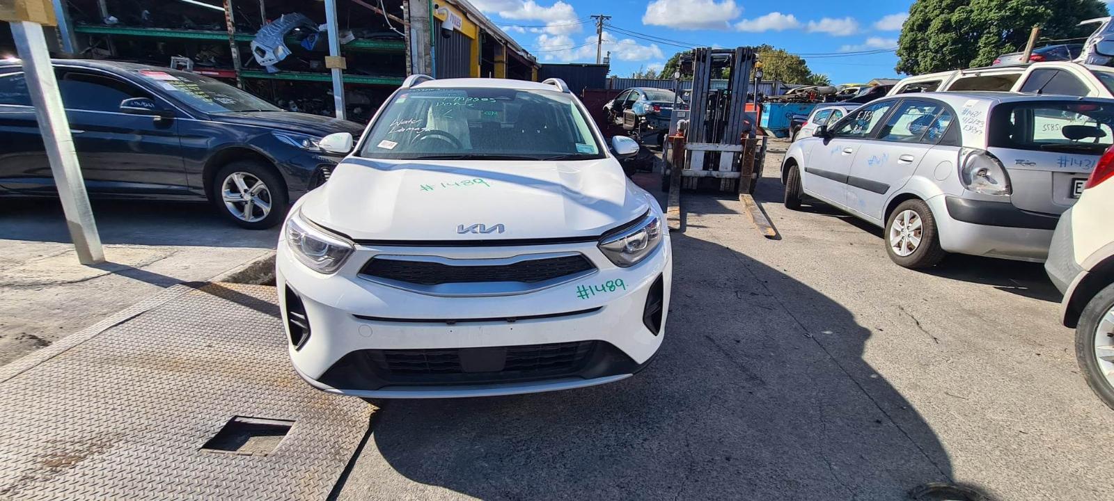 View Auto part Left Rear Door Window Kia Stonic 2022