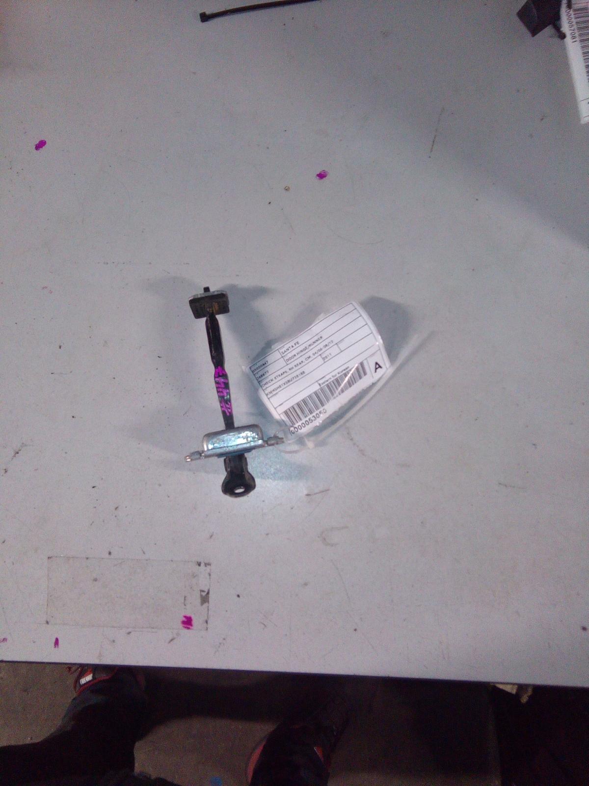 View Auto part Door Hinge/Runner Hyundai Santa Fe 2011