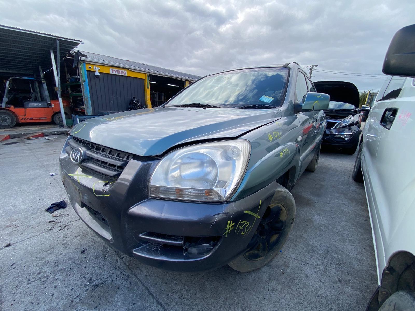 2007 Kia Sportage Alternator View Auto part Alternator Kia Sportage 2007