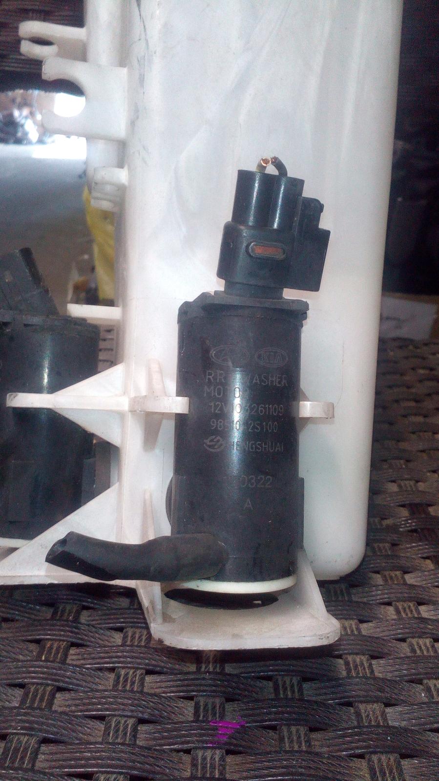 View Auto part Washer Bottle Kia Picanto 2012