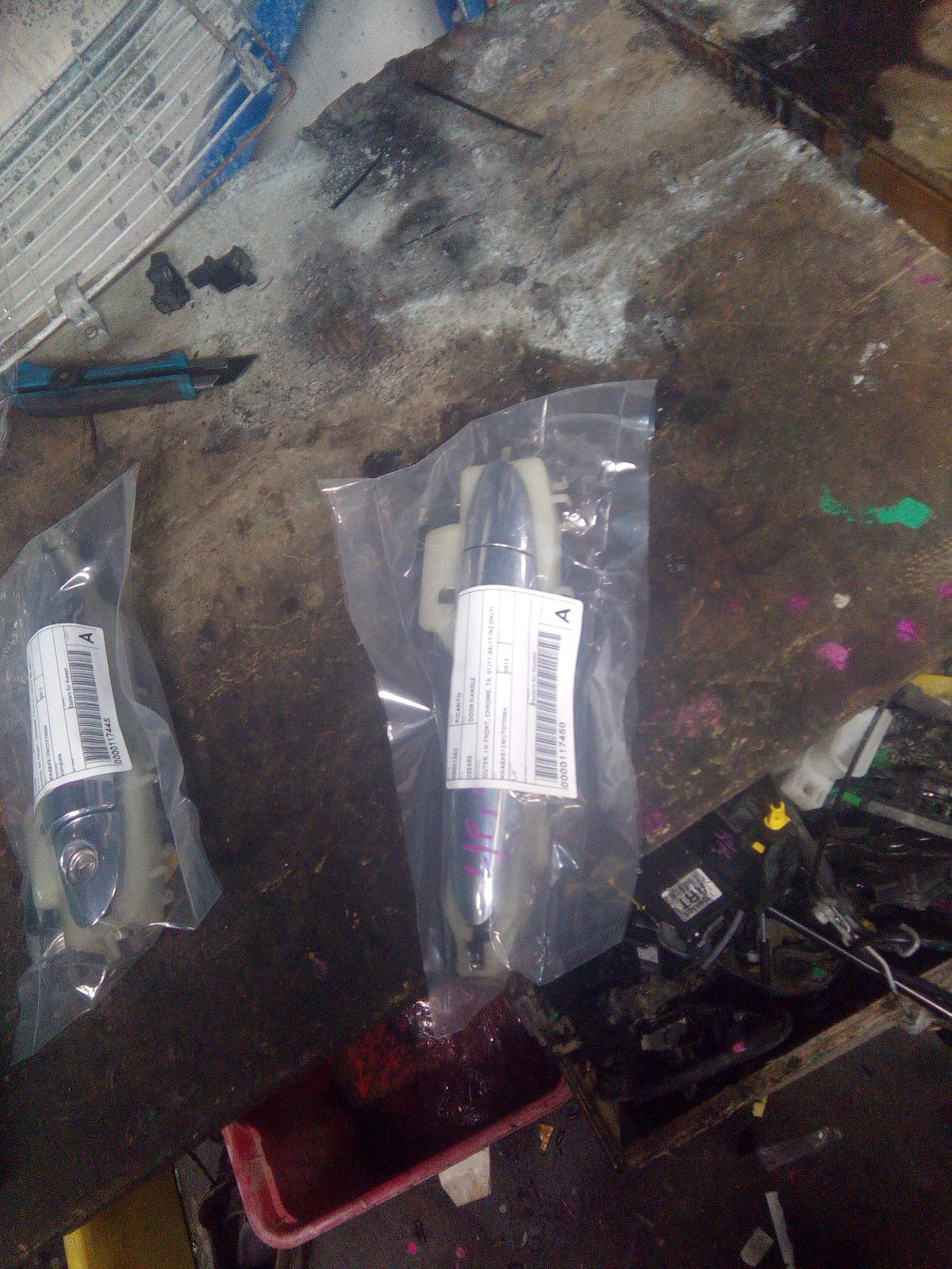 View Auto part Door Handle Kia Picanto 2012
