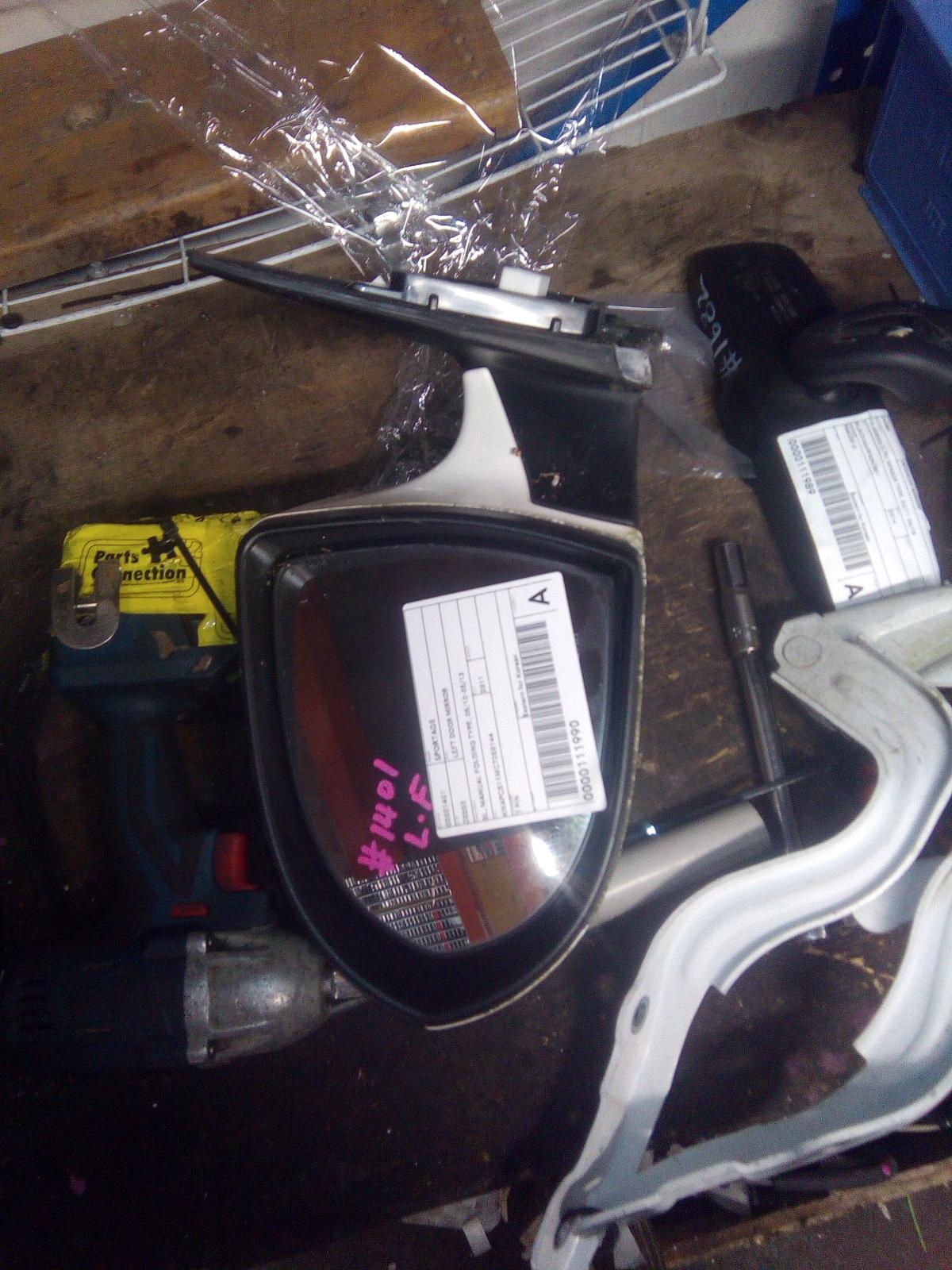 View Auto part Left Door Mirror Kia Sportage 2011