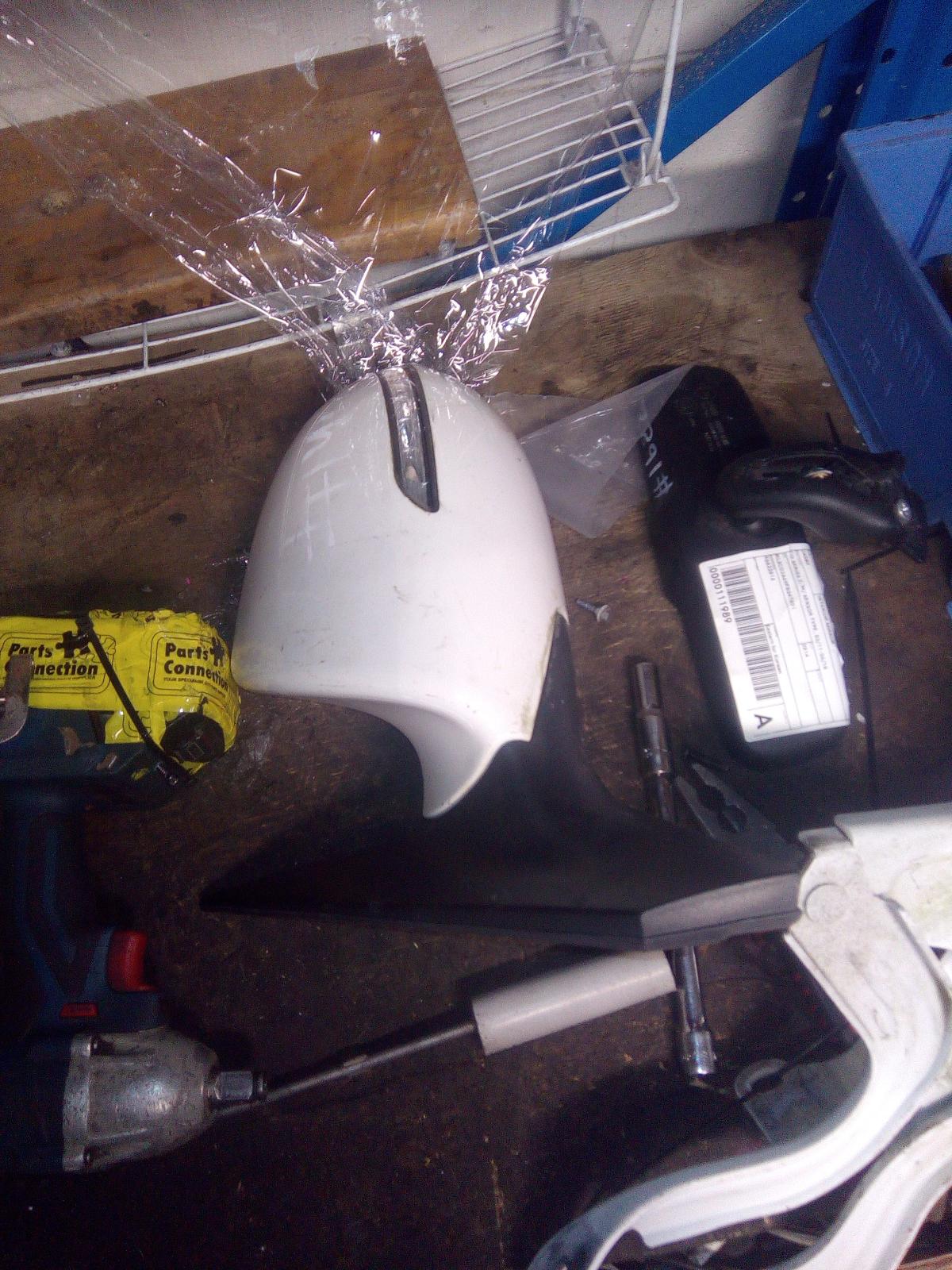 View Auto part Left Door Mirror Kia Sportage 2011