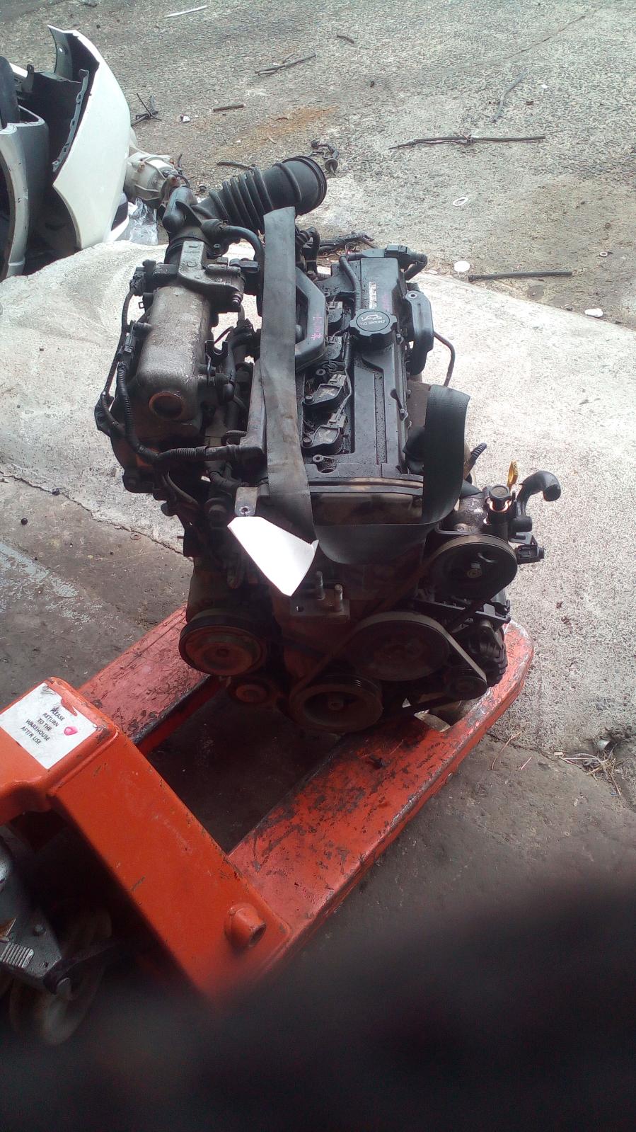 View Auto part Engine Kia Rio 2007