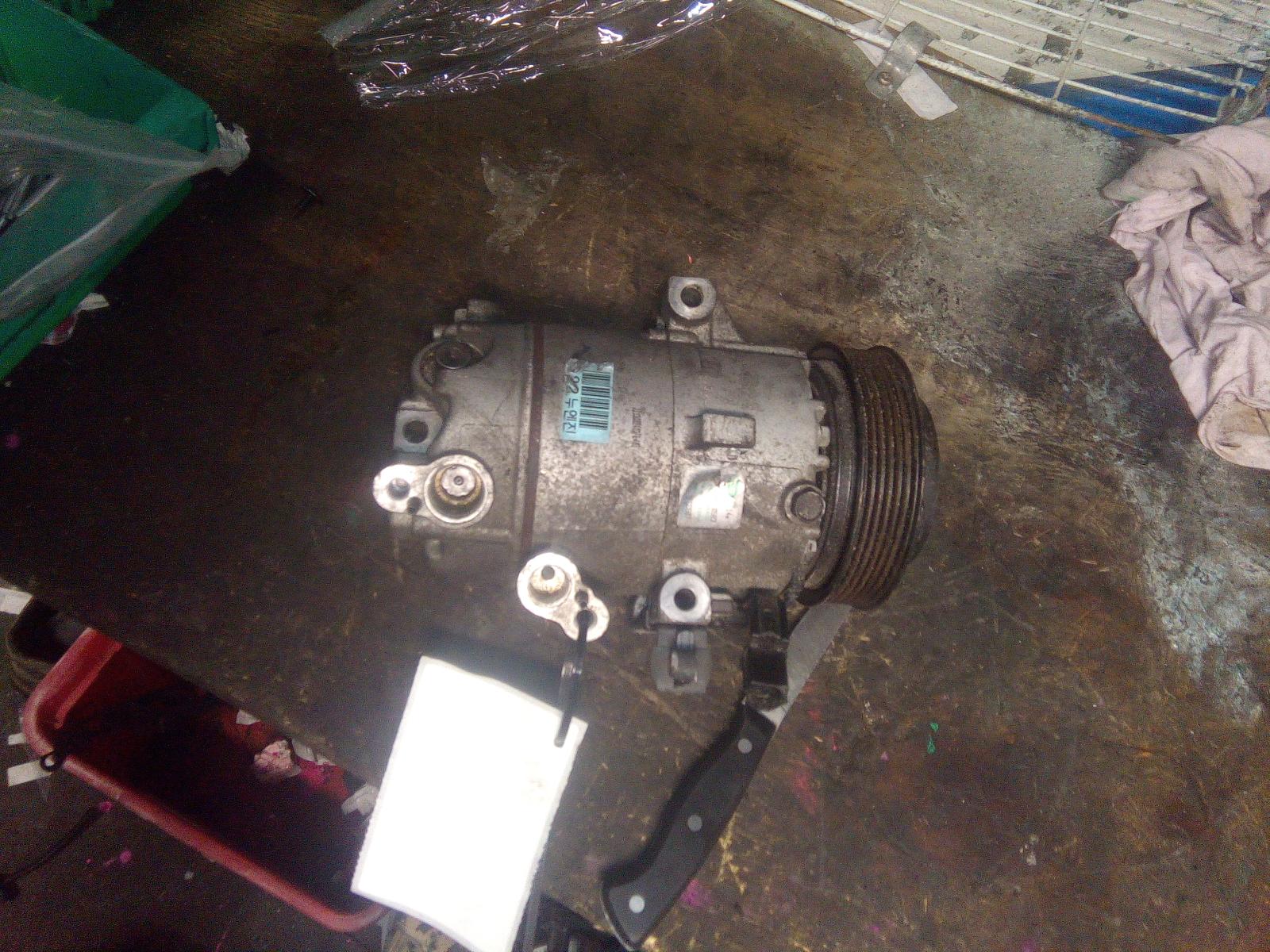 View Auto part A/C Compressor Hyundai I30 2014