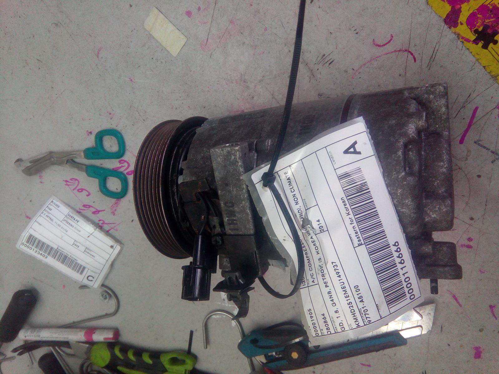 View Auto part A/C Compressor Hyundai I30 2014