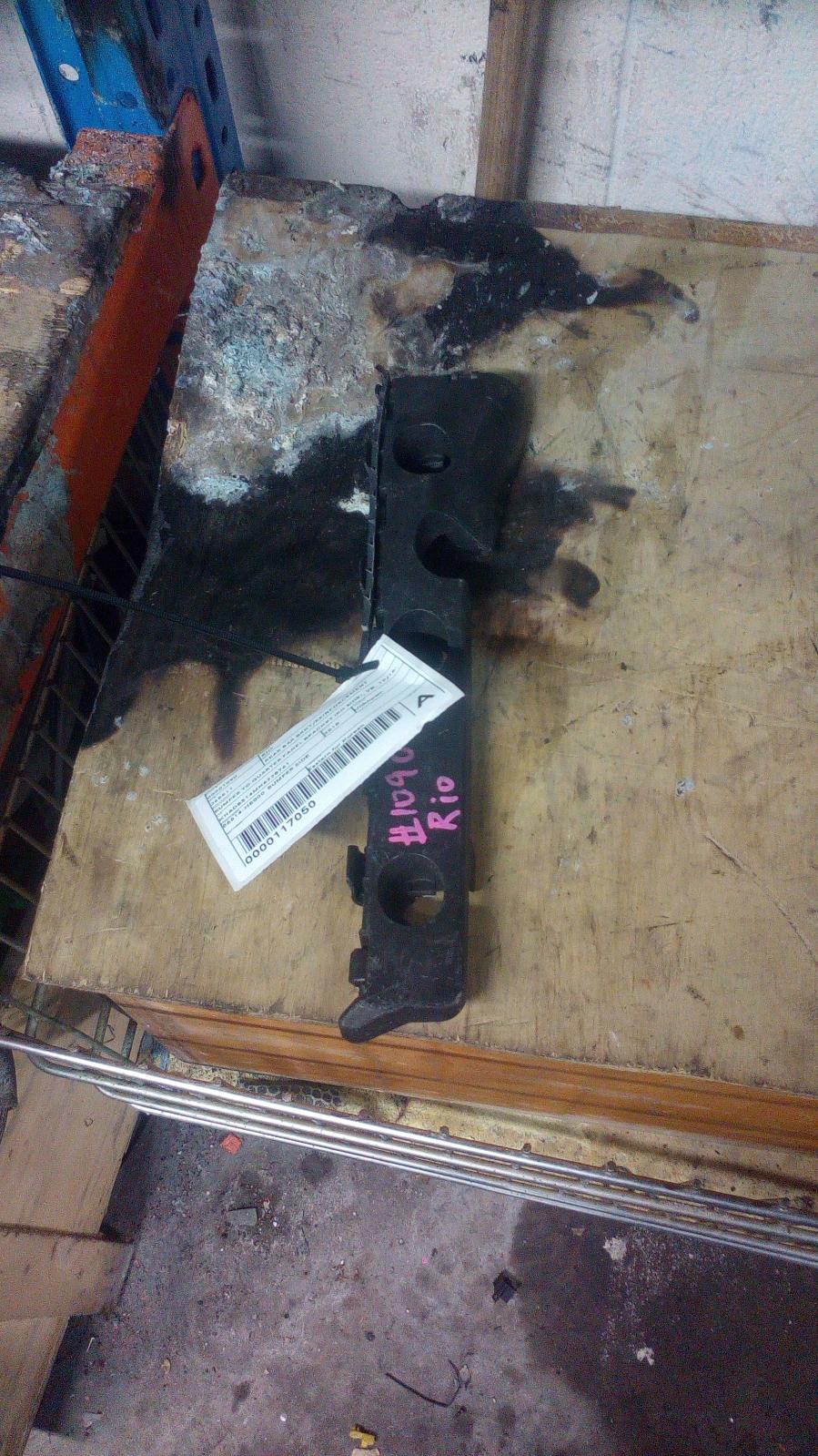 View Auto part R/Bar Bracket/Reinfo Kia Rio 2018