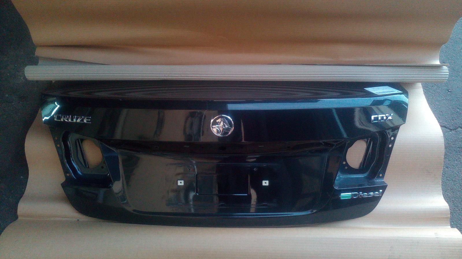 View Auto part Bootlid/Tailgate Holden Cruze 2010