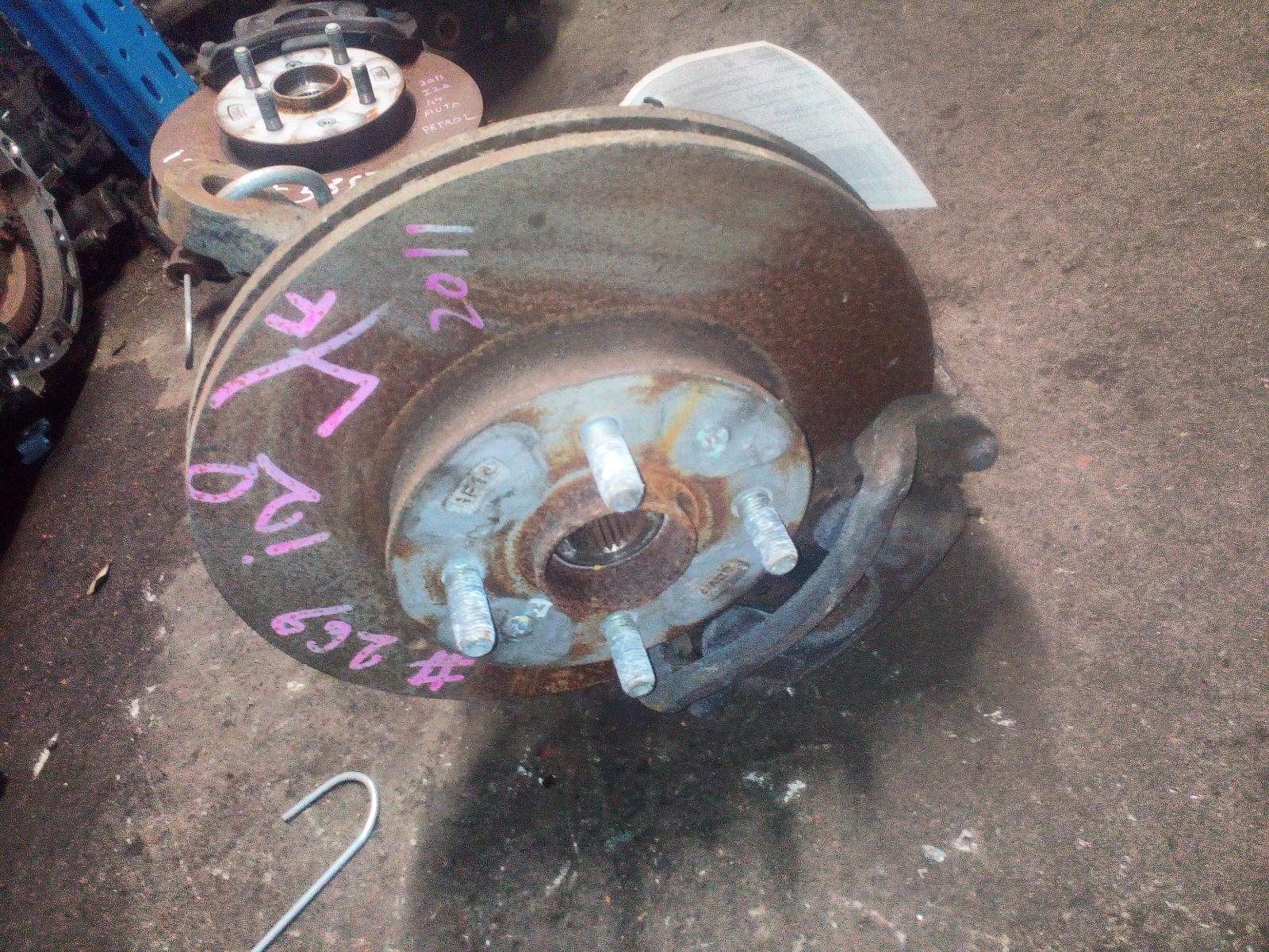 2011 Hyundai I20 Left Front Hub Assembly View Auto part Left Front Hub Assembly Hyundai I20 2011