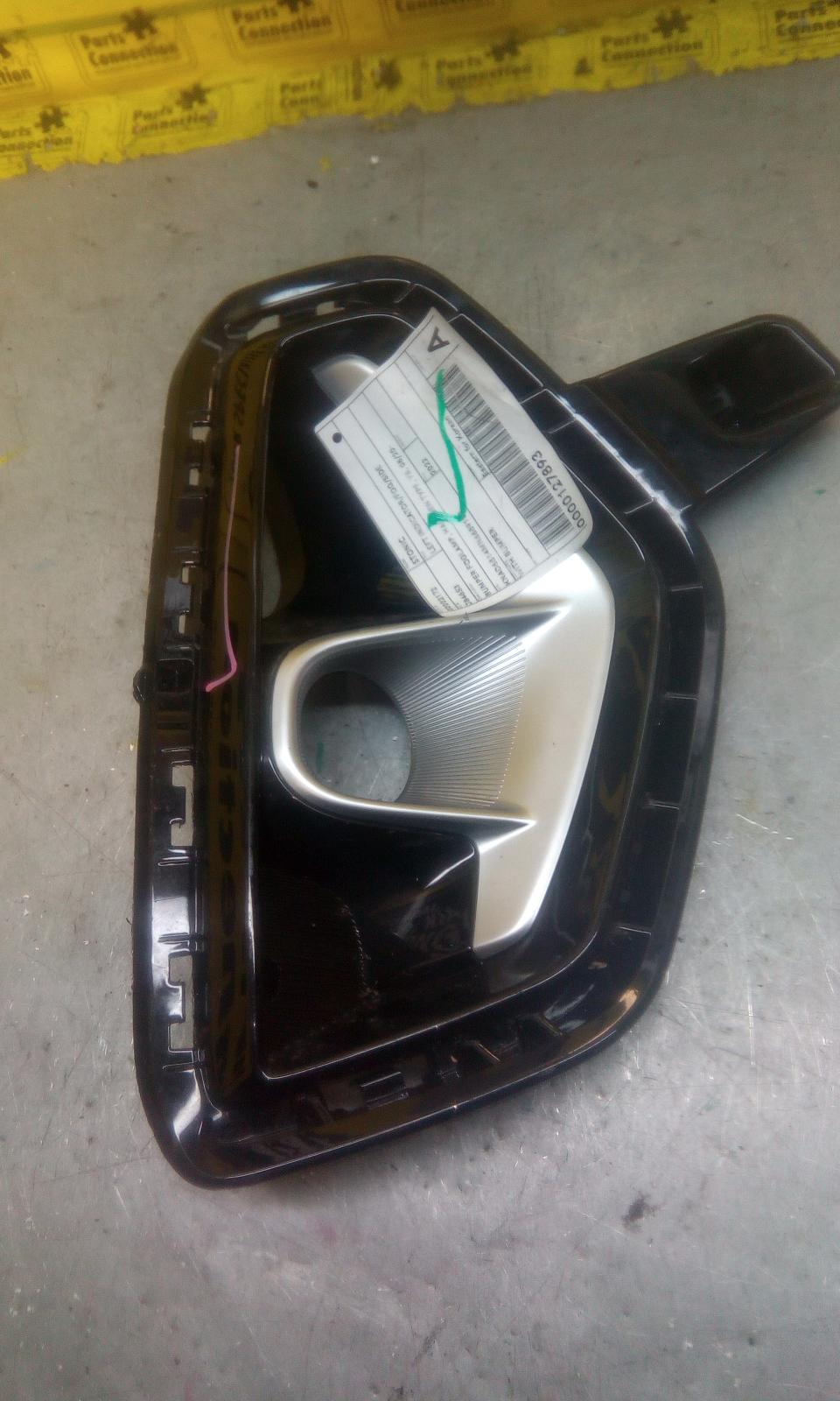 2022 Kia Stonic Left Indicator/Fog/Side View Auto part Left Indicator/Fog/Side Kia Stonic 2022