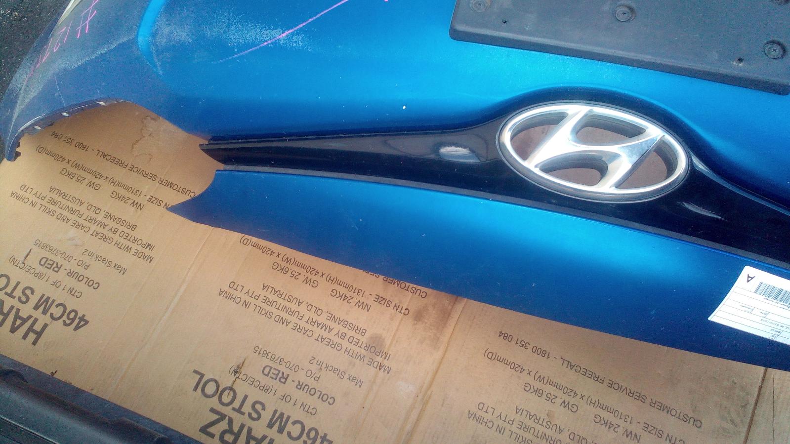 View Auto part Grille Hyundai I20 2014