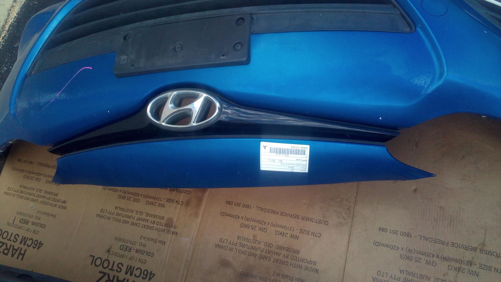 View Auto part Grille Hyundai I20 2014