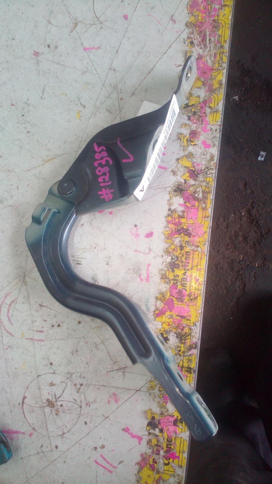 View Auto part Bonnet Hinge/Strut Hyundai Venue 2021